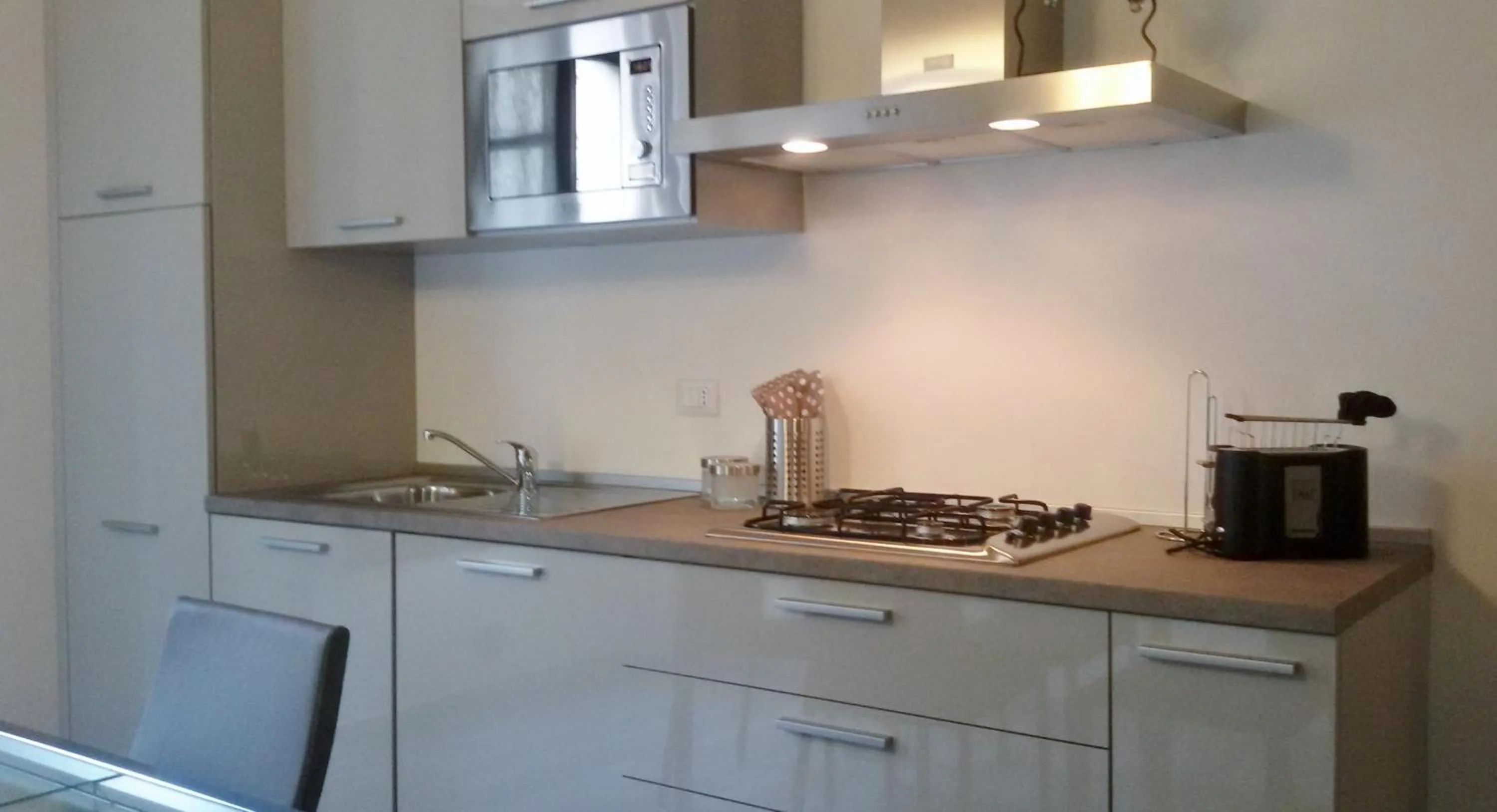 Kitchen or kitchenette in Como Via Carcano 13