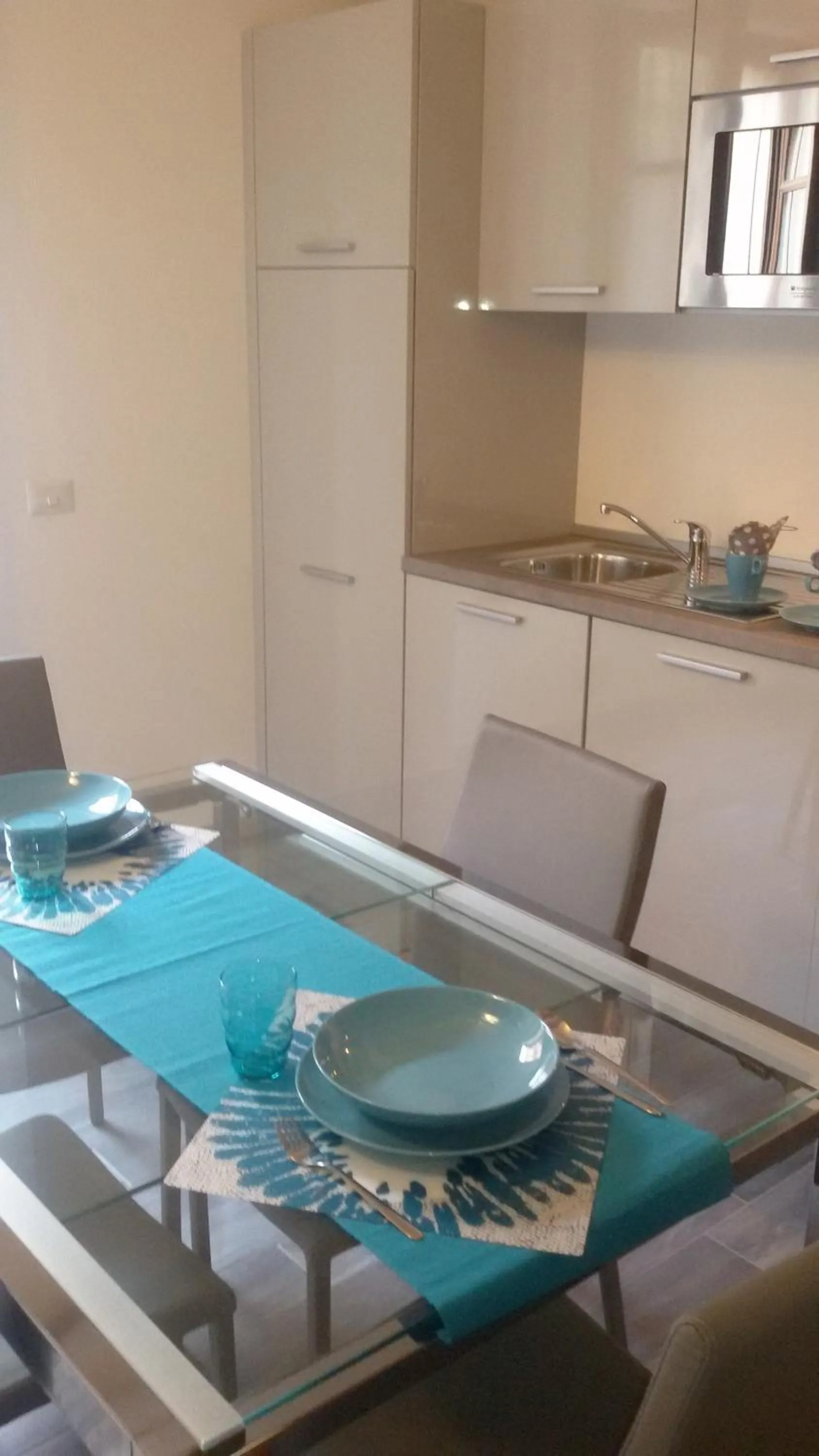 Dining area in Como Via Carcano 13