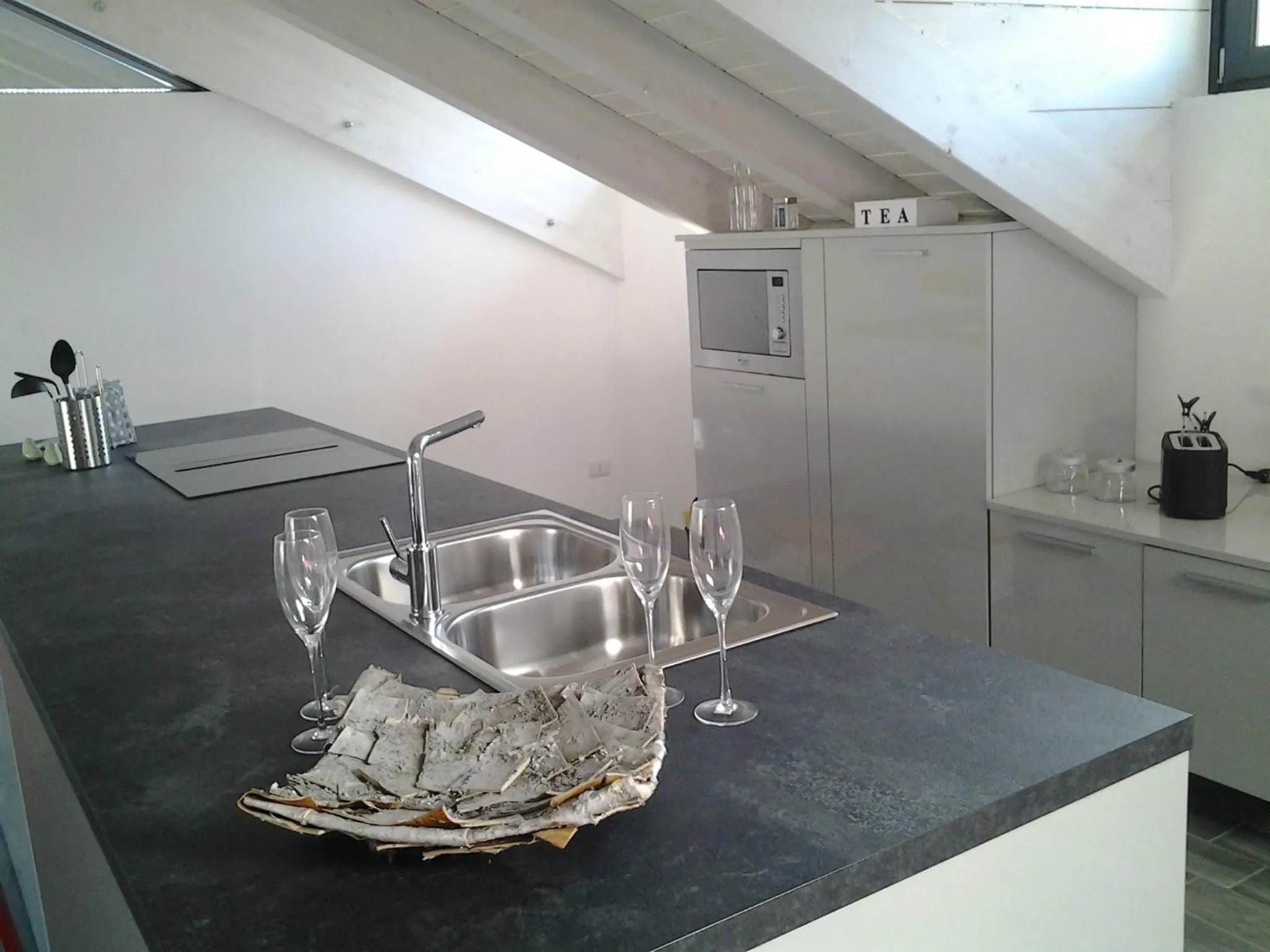 Kitchen or kitchenette in Como Via Carcano 13