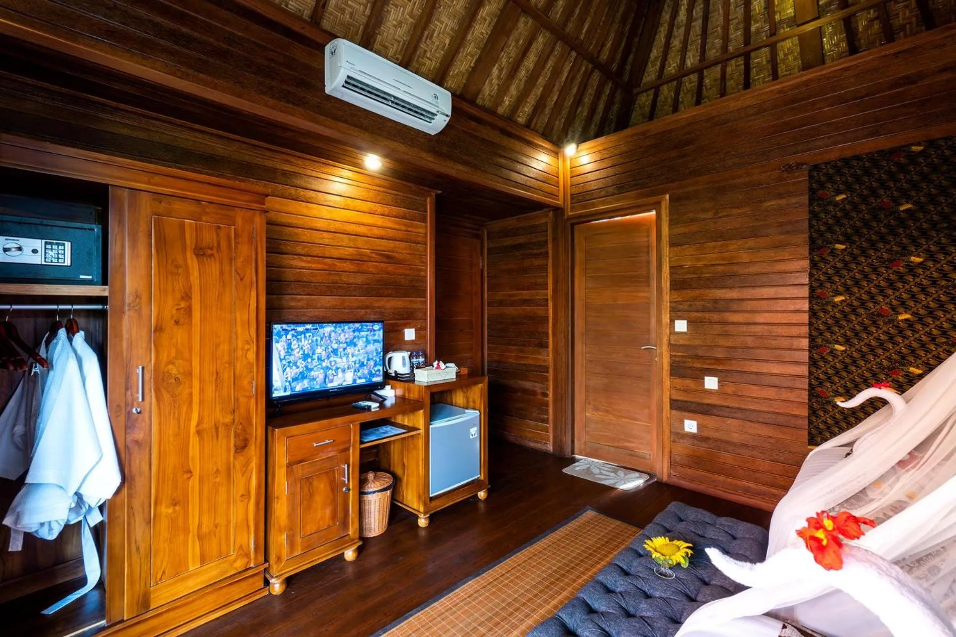 TV and multimedia in Golo Pada Villa Labuan Bajo by ABM