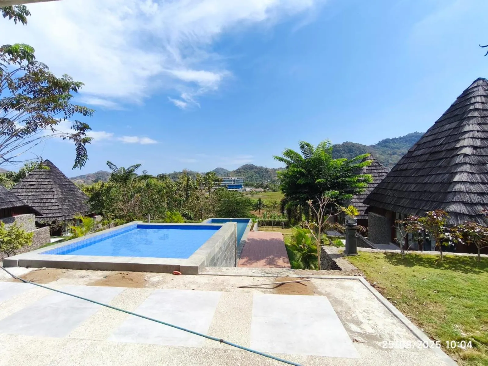 Swimming pool in Golo Pada Villa Labuan Bajo by ABM