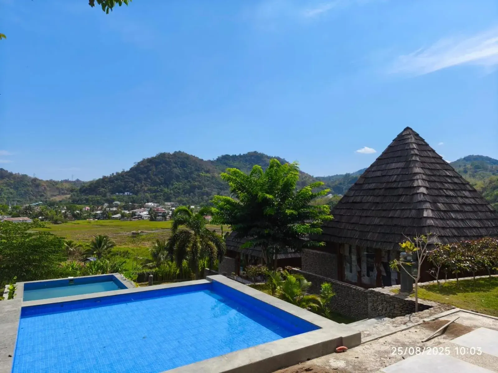 Swimming pool in Golo Pada Villa Labuan Bajo by ABM Swimming pool in Golo Pada Villa Labuan Bajo by ABM