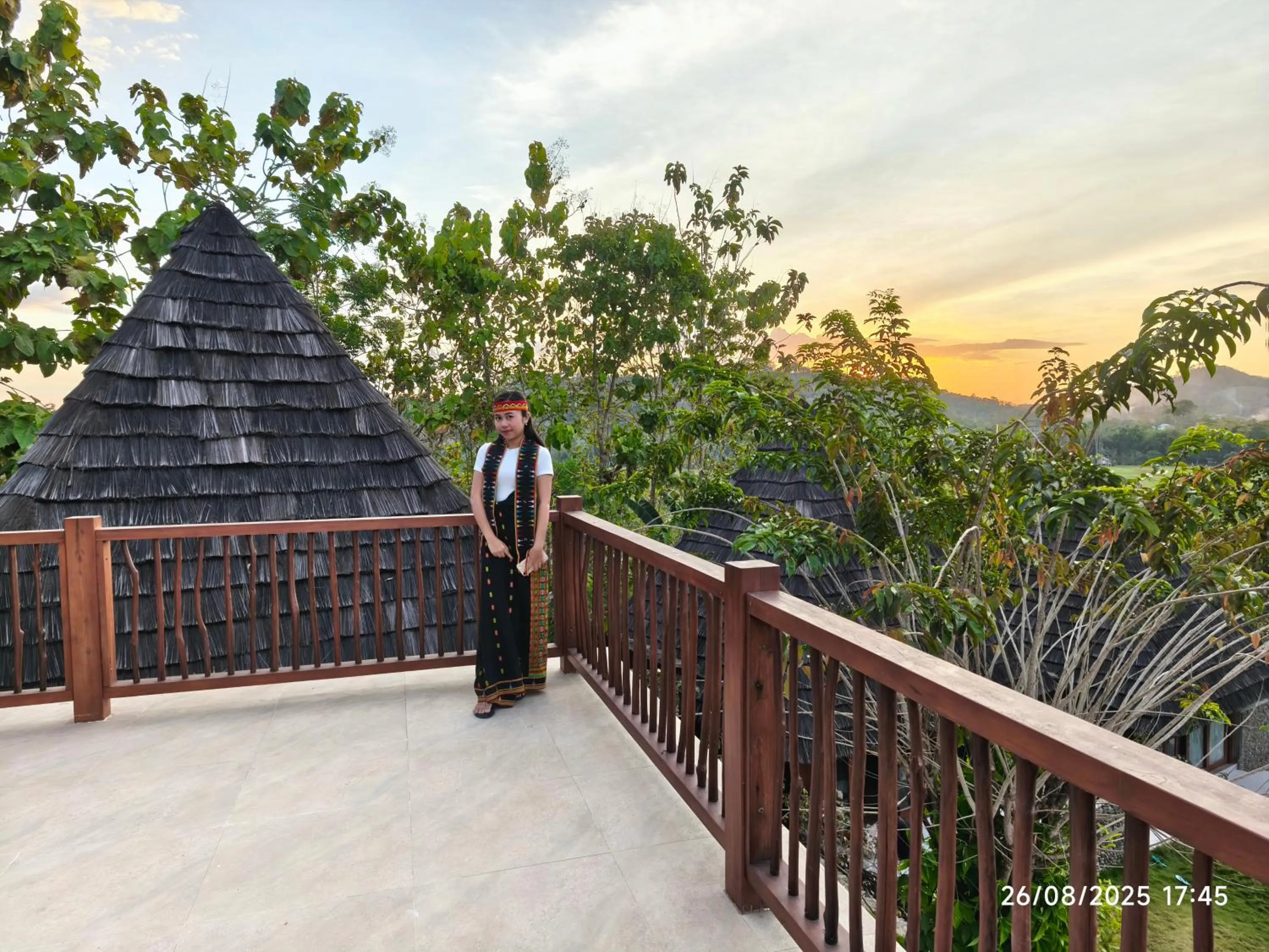 group of guests in Golo Pada Villa Labuan Bajo by ABM