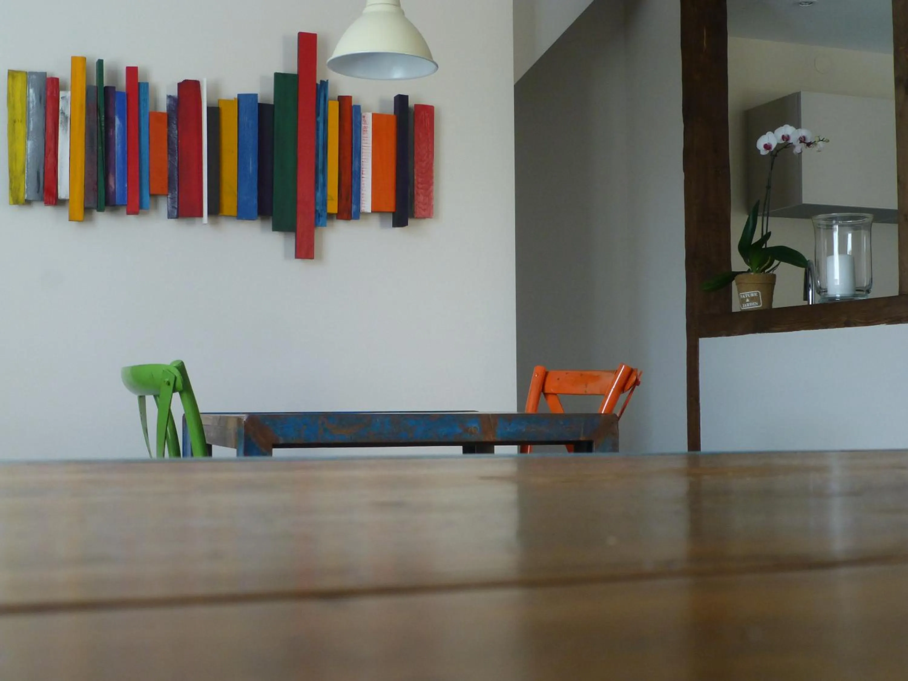 Dining area in L’Été en Novembre