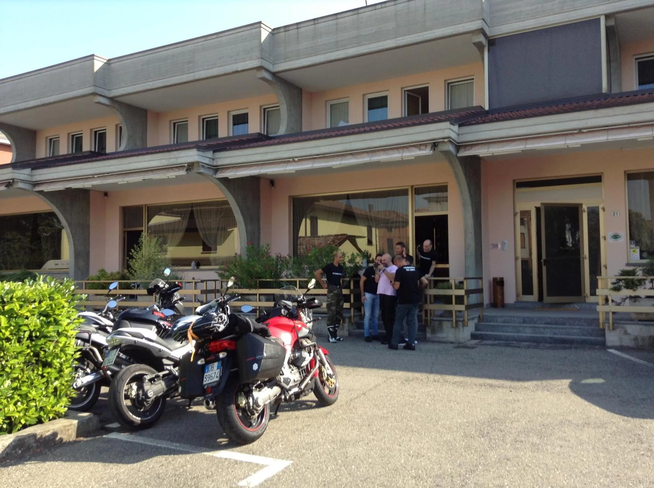 Facade/entrance in Hotel Route 9