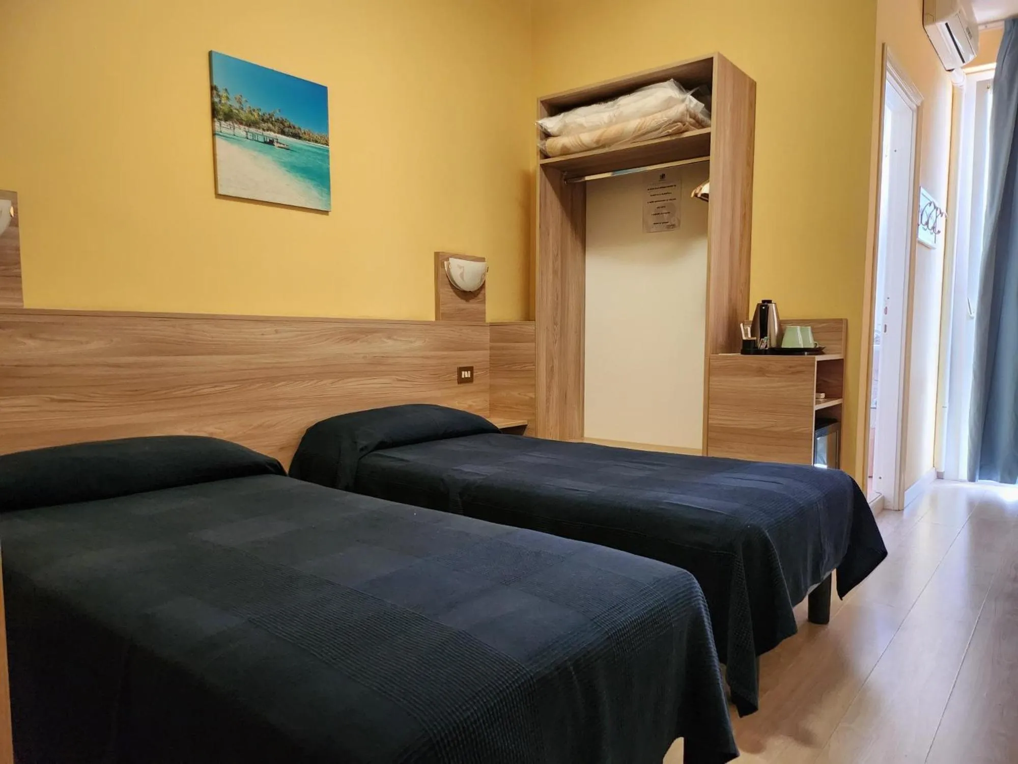 Decorative detail, Bed in Hotel Route 9