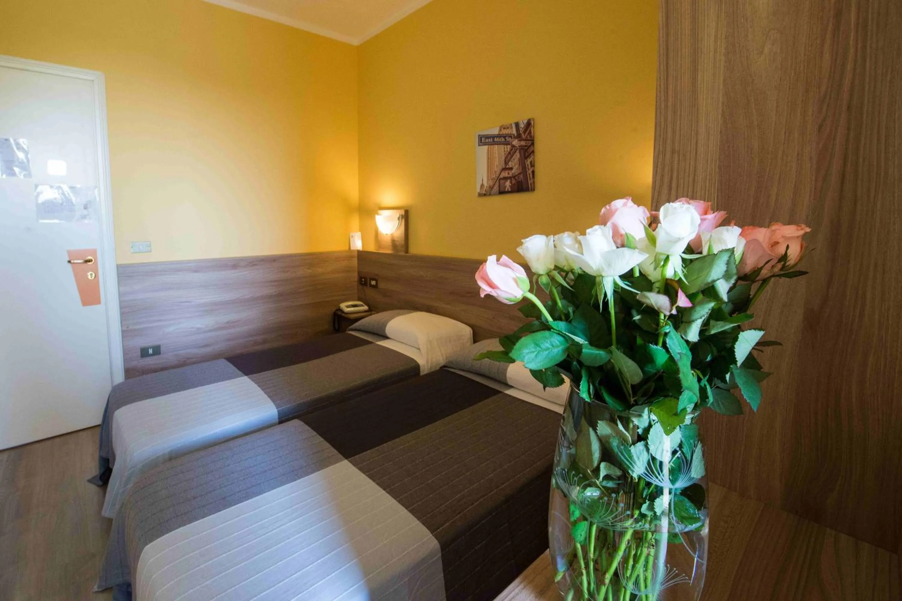 Bedroom, Bed in Hotel Route 9