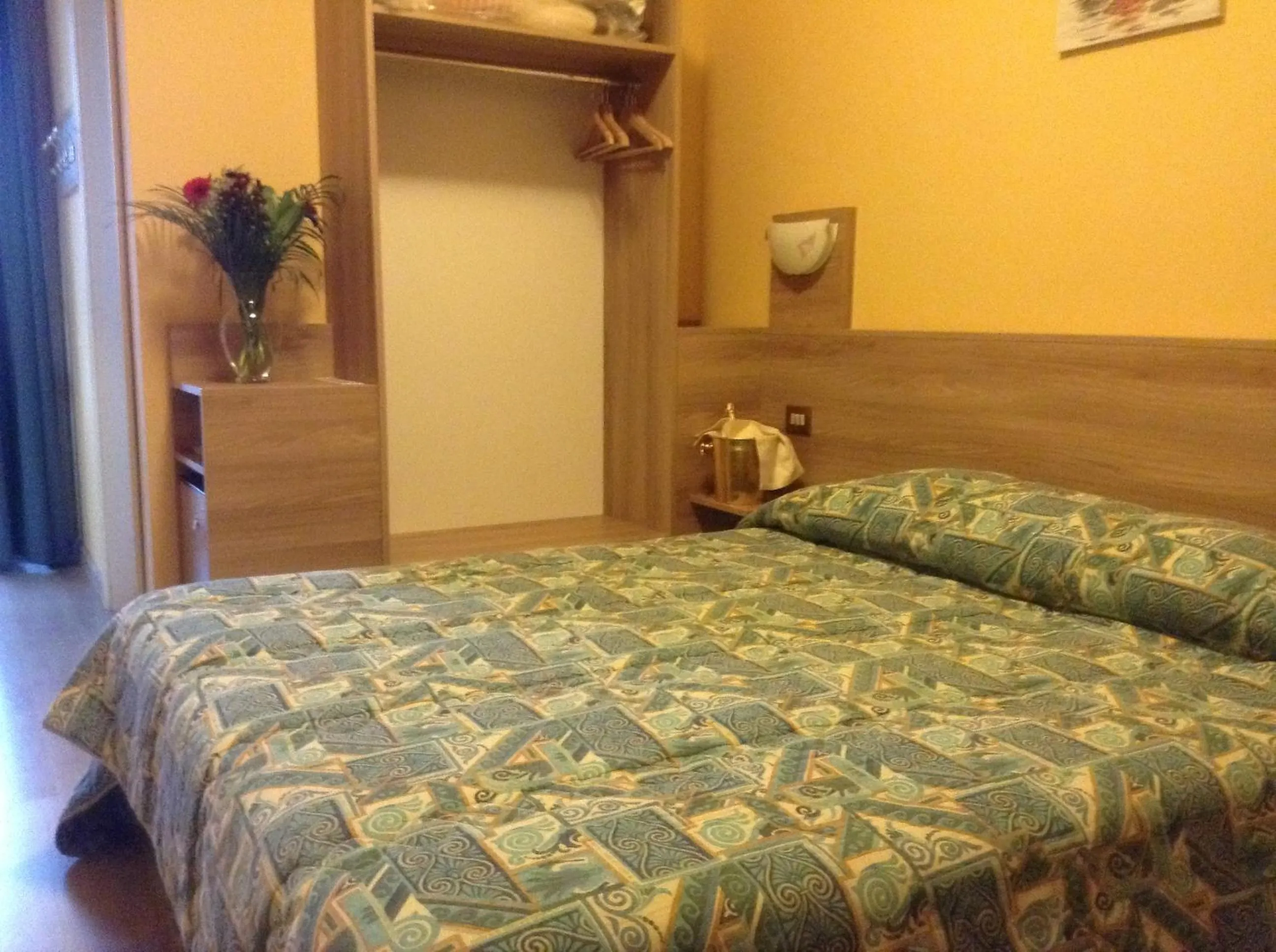 Bed in Hotel Route 9