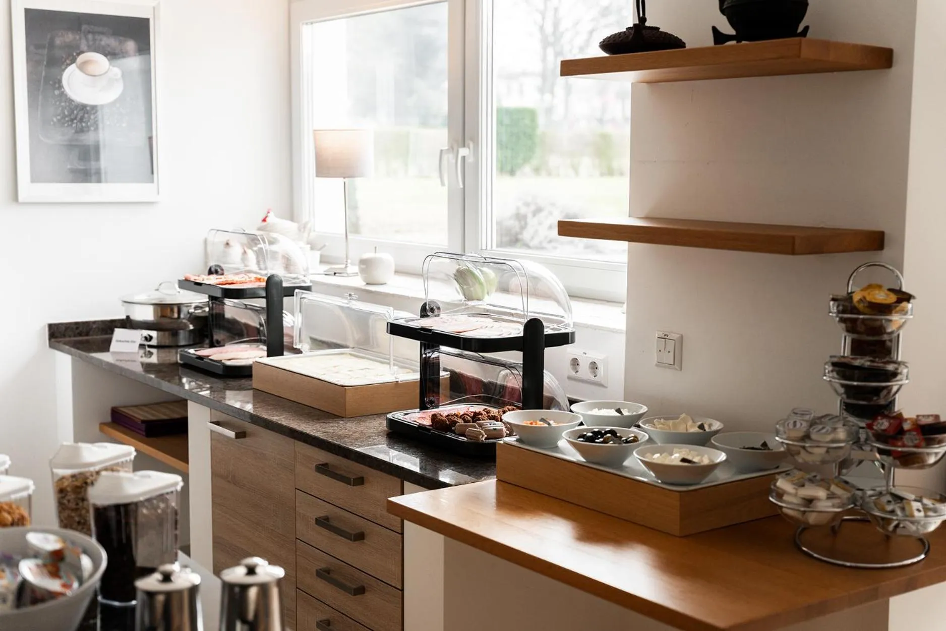 Hotel Vier Jahreszeiten Therme & Kliniken Bad Krozingen Nähe Freiburg & Schwarzwald Ideal für Geschäftsreisende & Wellness 24h Check-In WLAN & Parken gratis