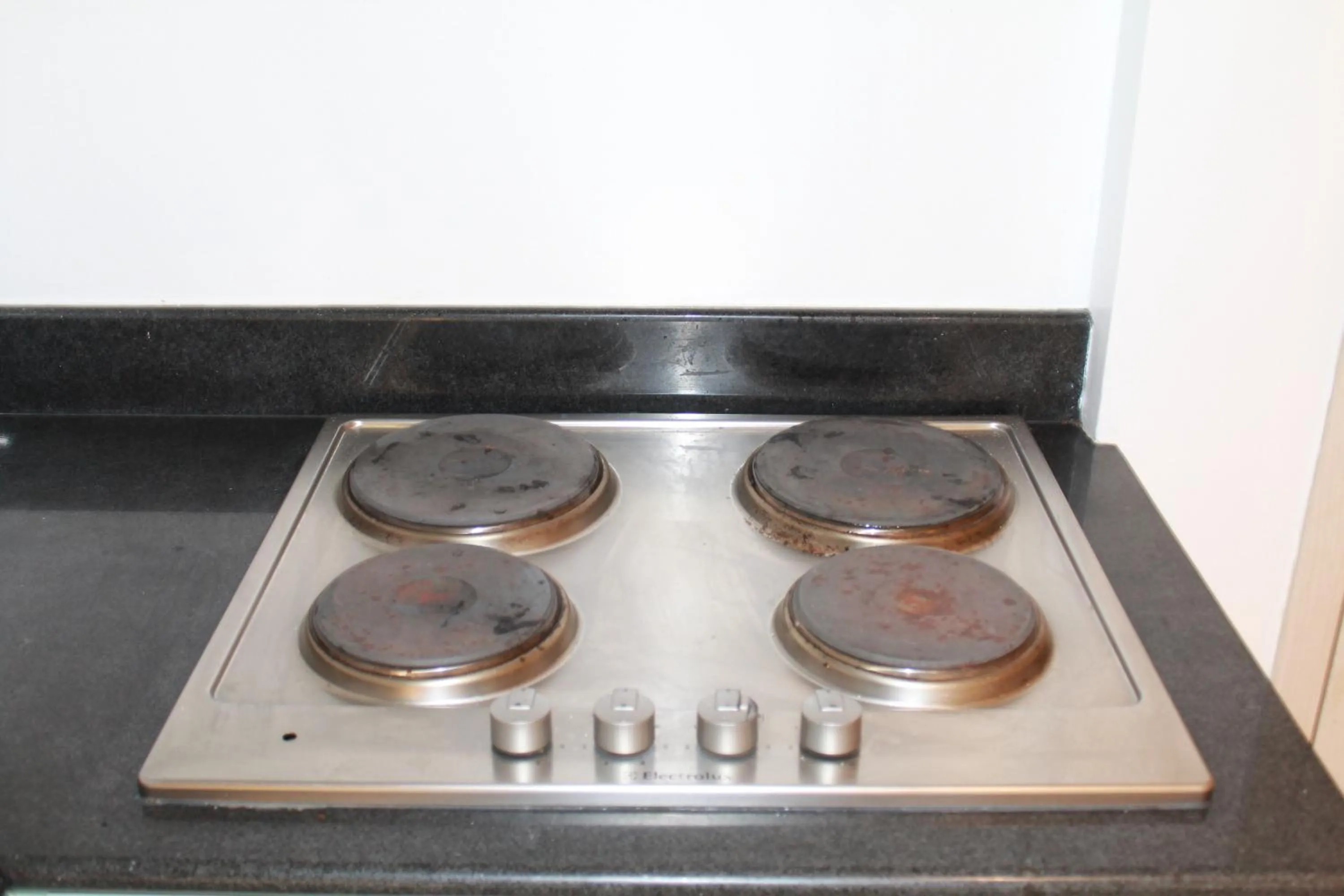 Premiere Haven MOA Staycation