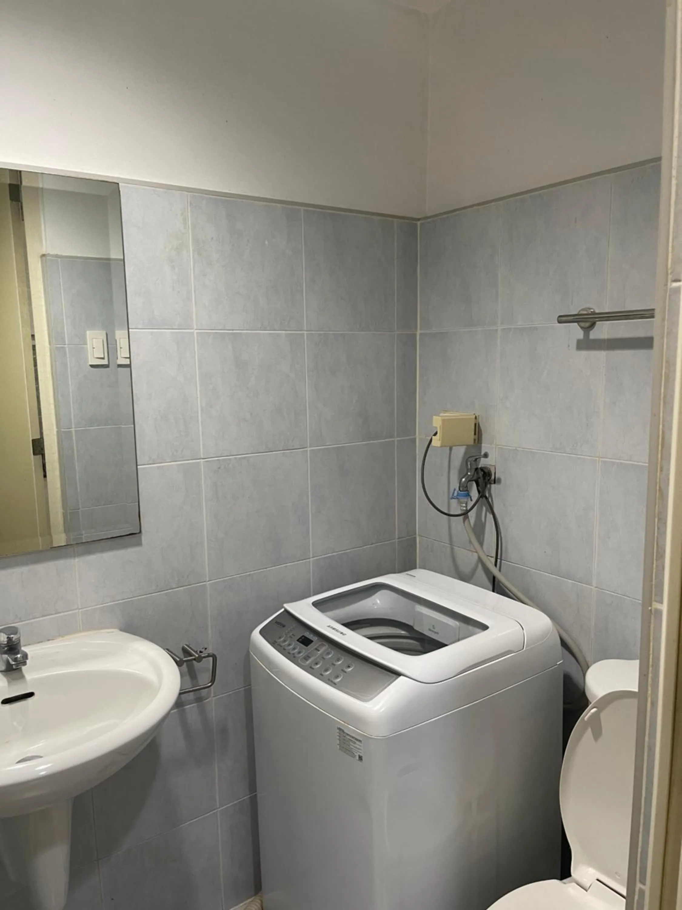 Premiere Haven MOA Staycation