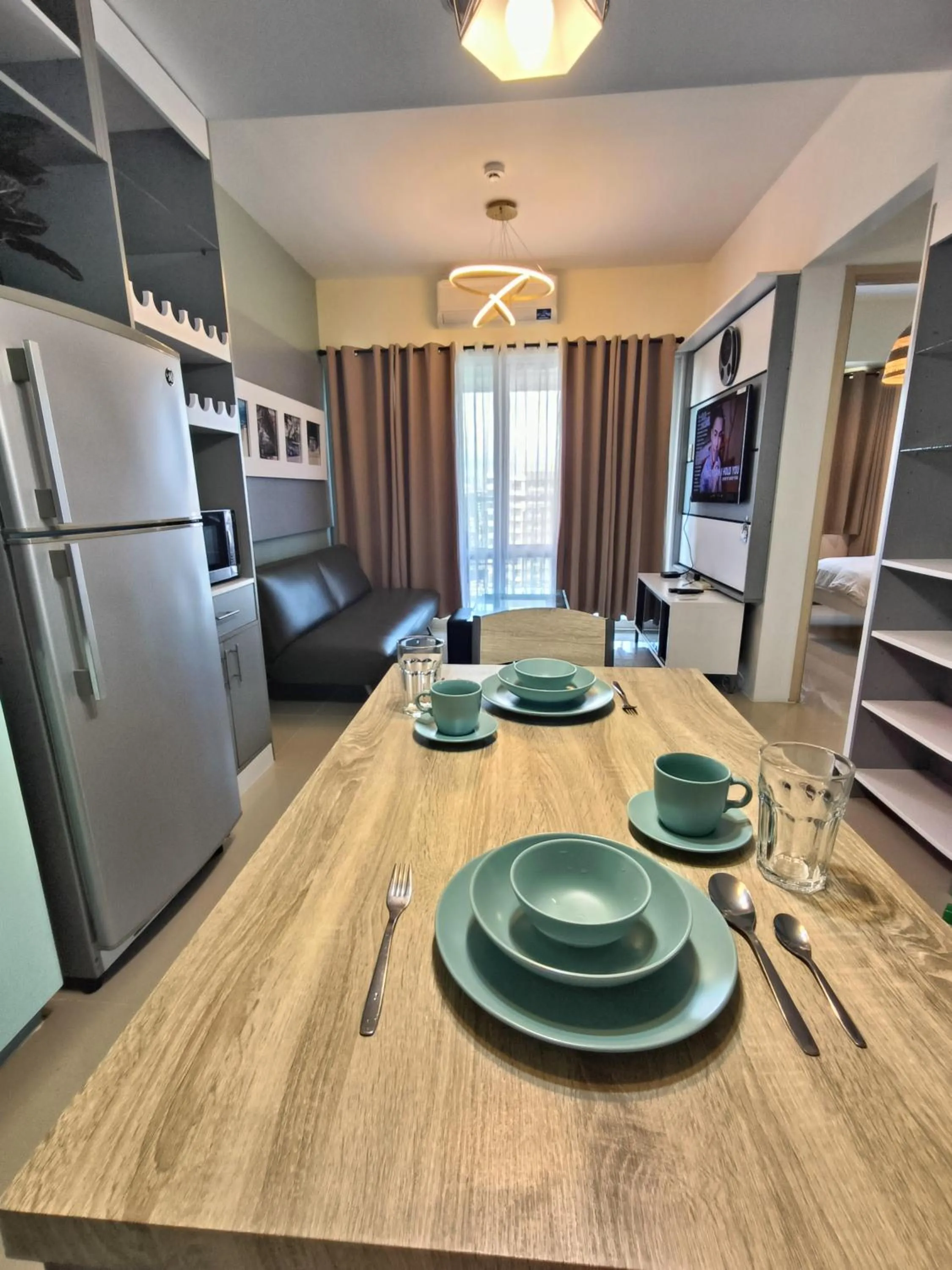 Premiere Haven MOA Staycation