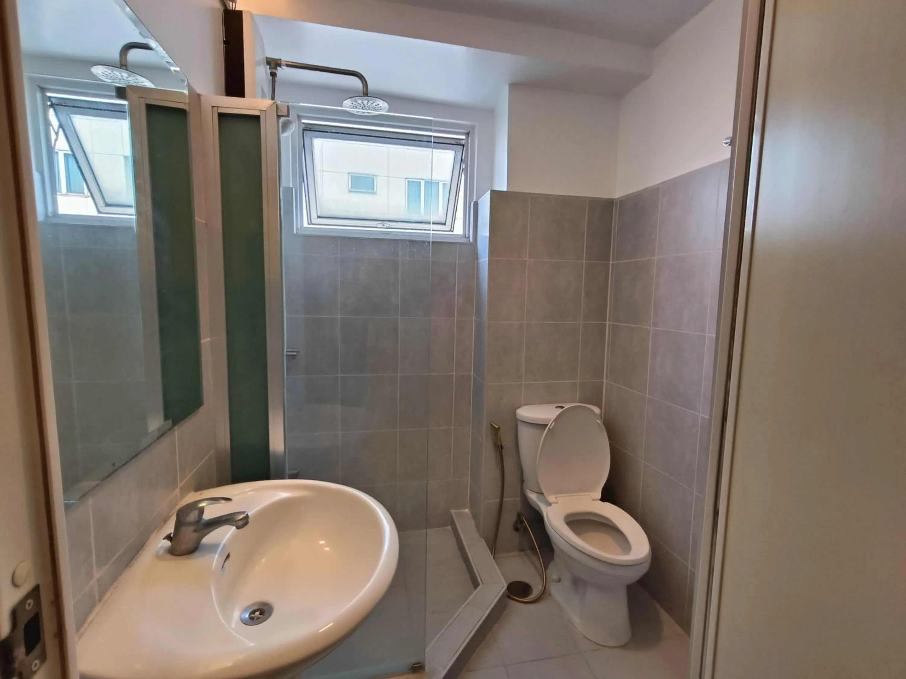 Premiere Haven MOA Staycation