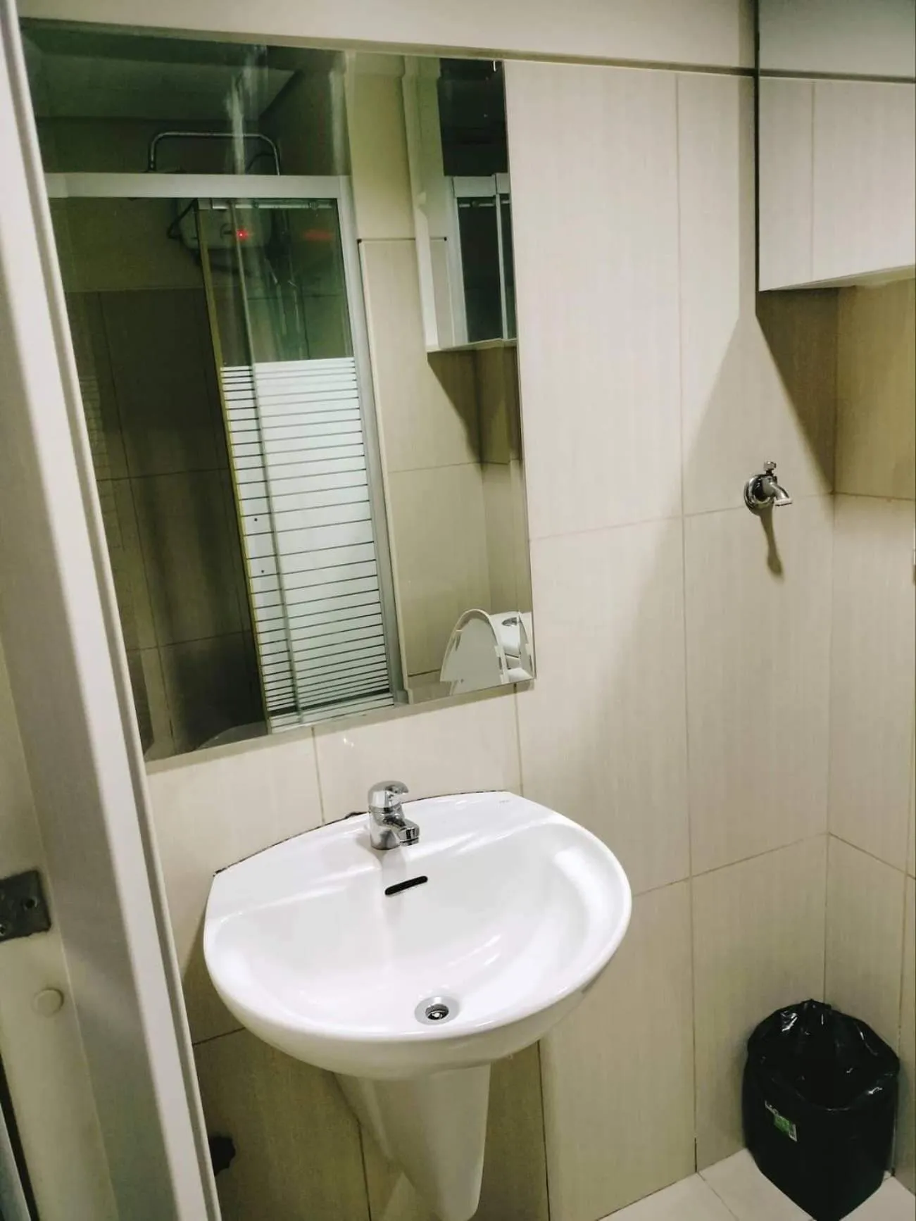 Premiere Haven MOA Staycation