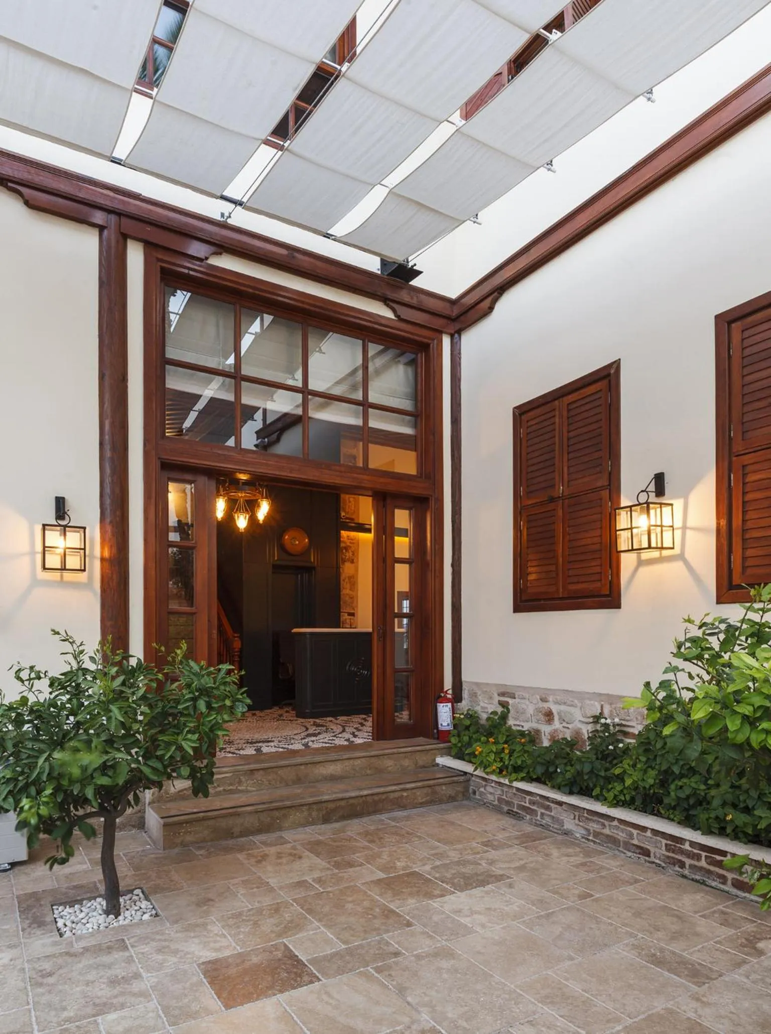 Property building in Hotel 1207 Special Class