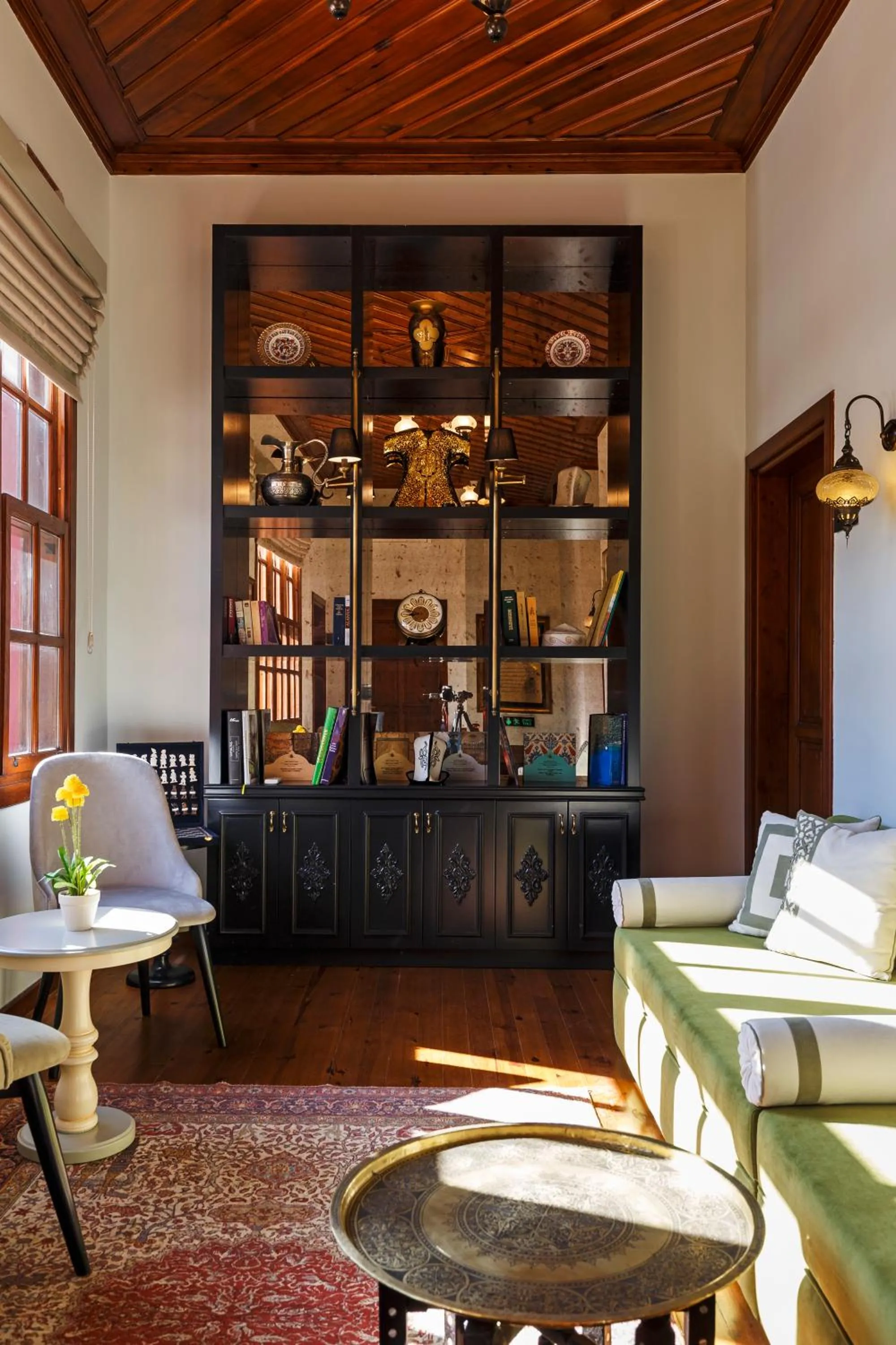 Seating area in Hotel 1207 Special Class