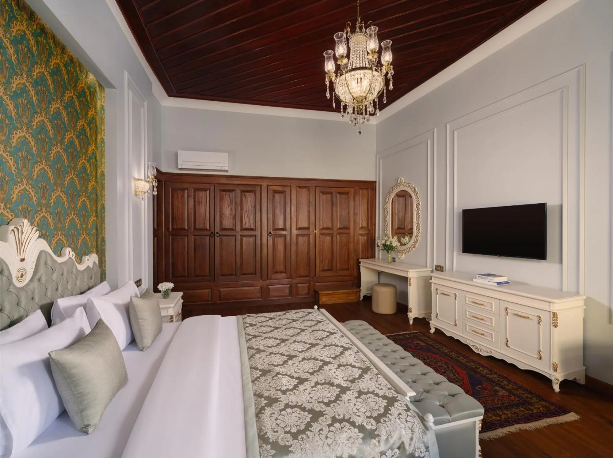 Bed in Hotel 1207 Special Class