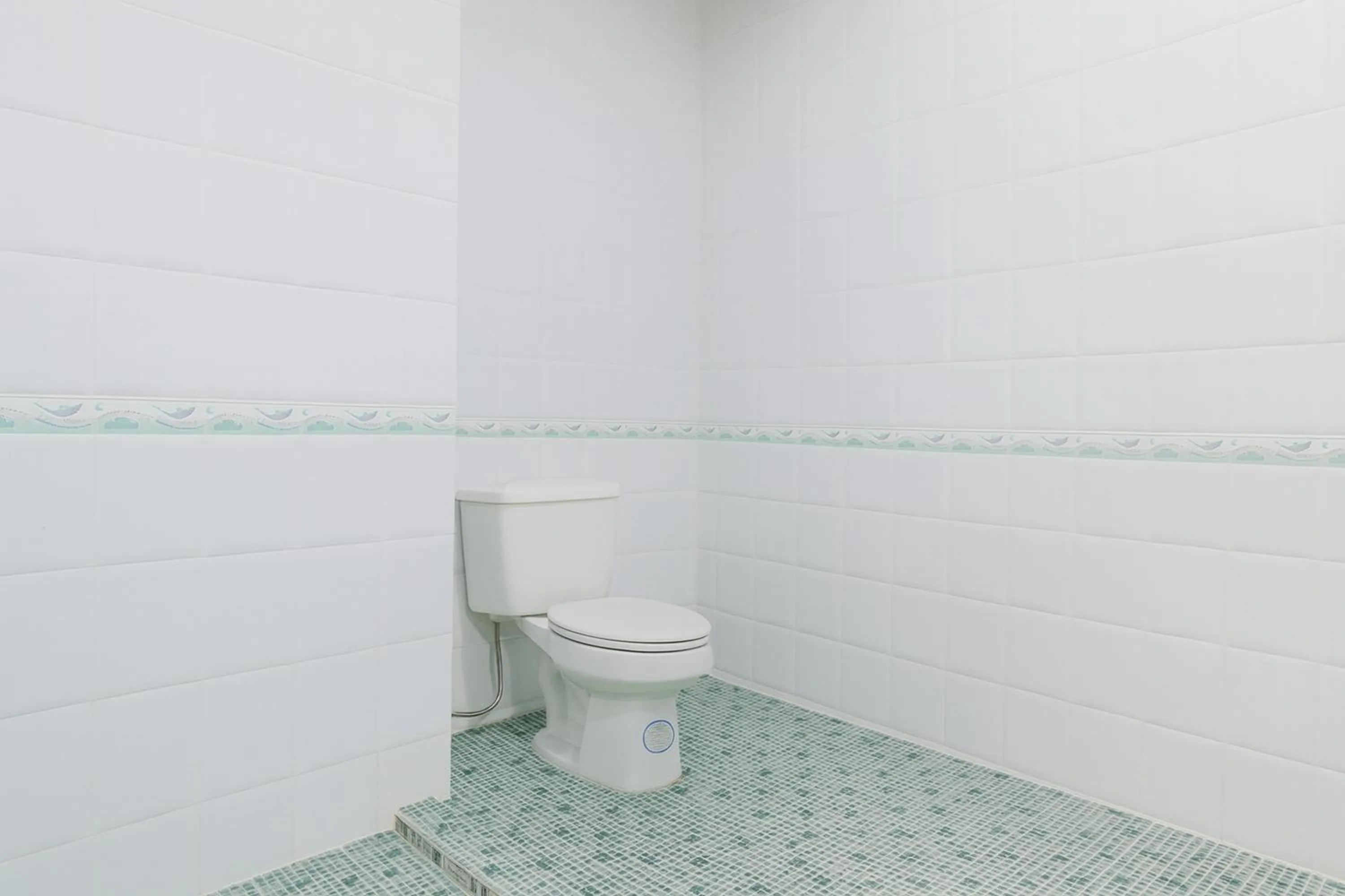 Bathroom in Kamala Orchid Guesthouse