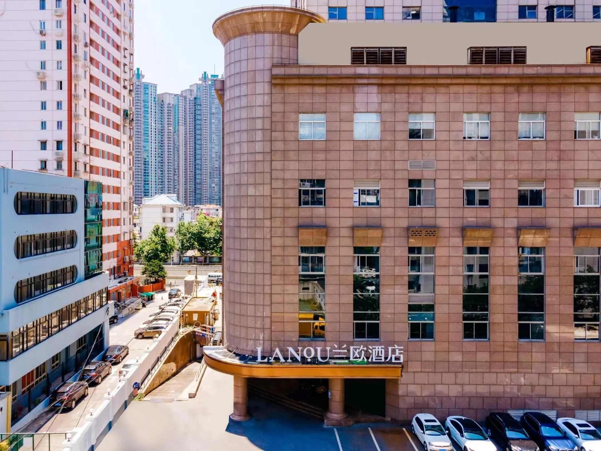Property building in Shanghai Lujiazui Area BaBaiBan LANOU Hotel