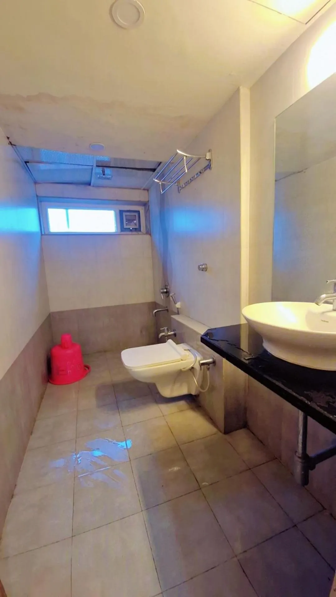 Toilet in Royale Heritage