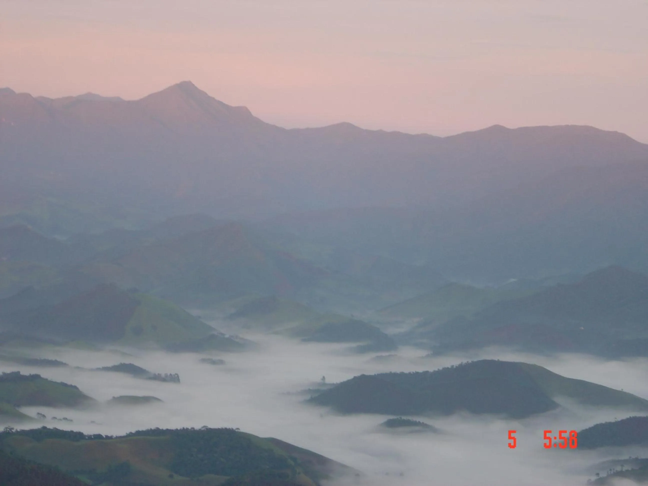 Hiking in Orgânica-Mente B&B