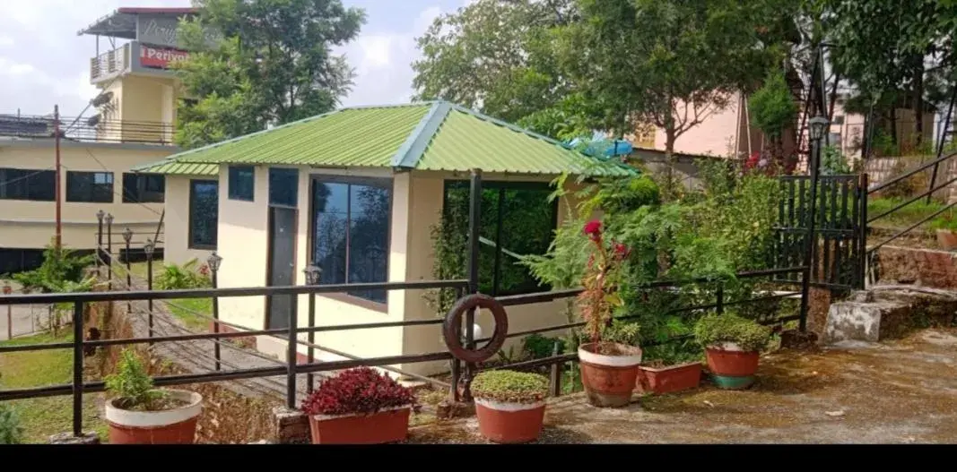 Single Room - single occupancy in Flutter Hotels & Resort Single Room - single occupancy in Flutter Hotels & Resort