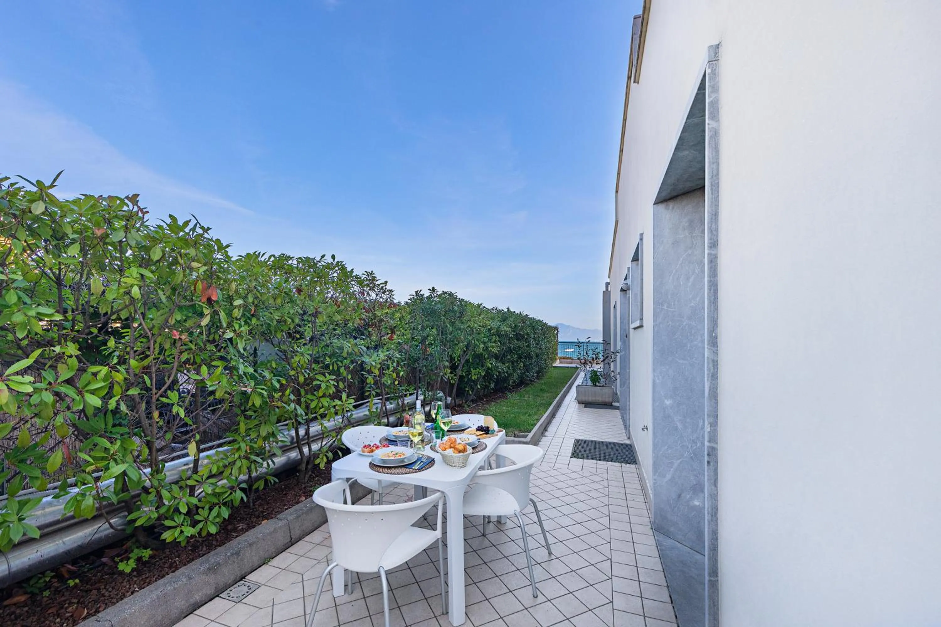 Balcony/Terrace in Residenza Miralago by Wonderful Italy