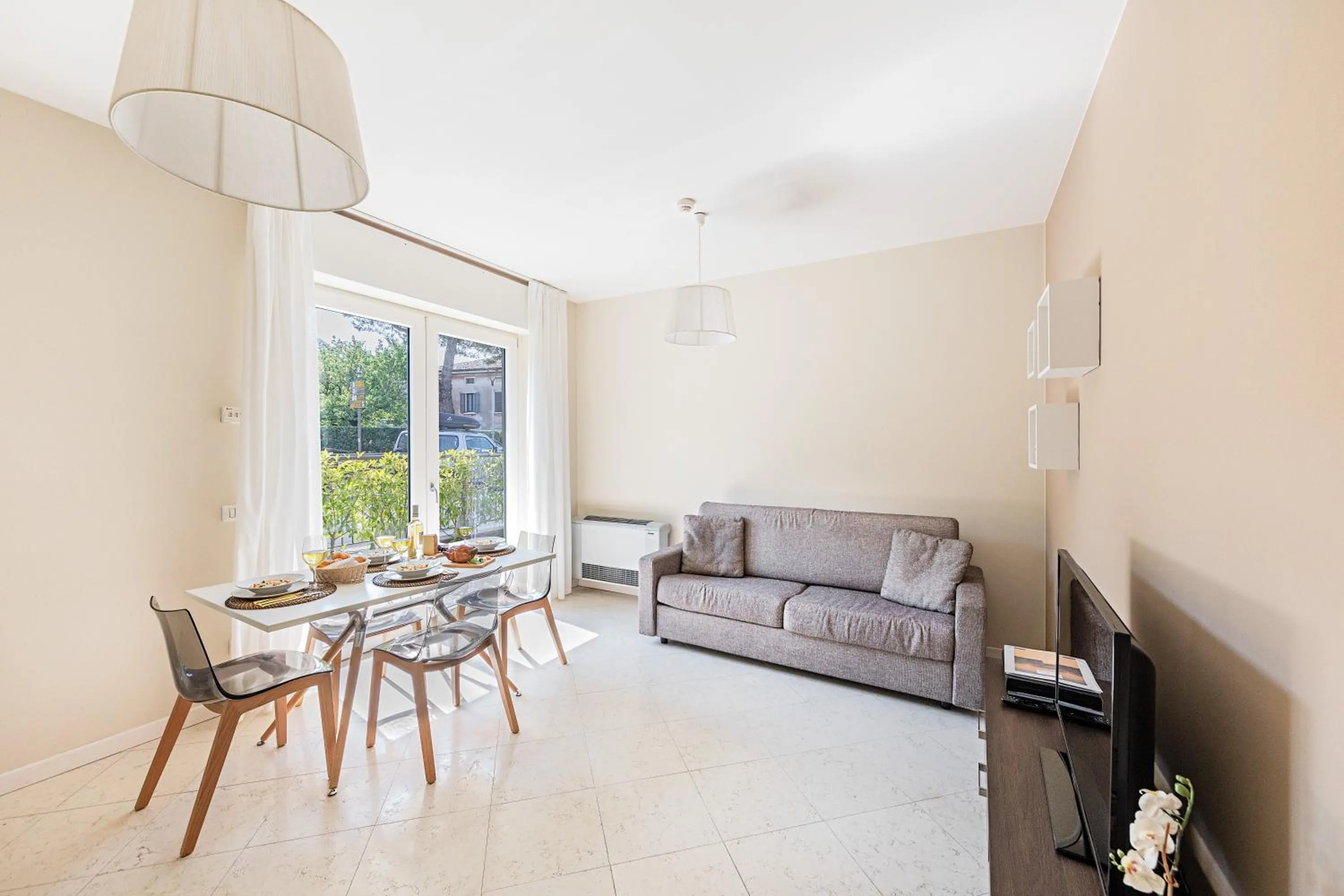 Living room in Residenza Miralago by Wonderful Italy