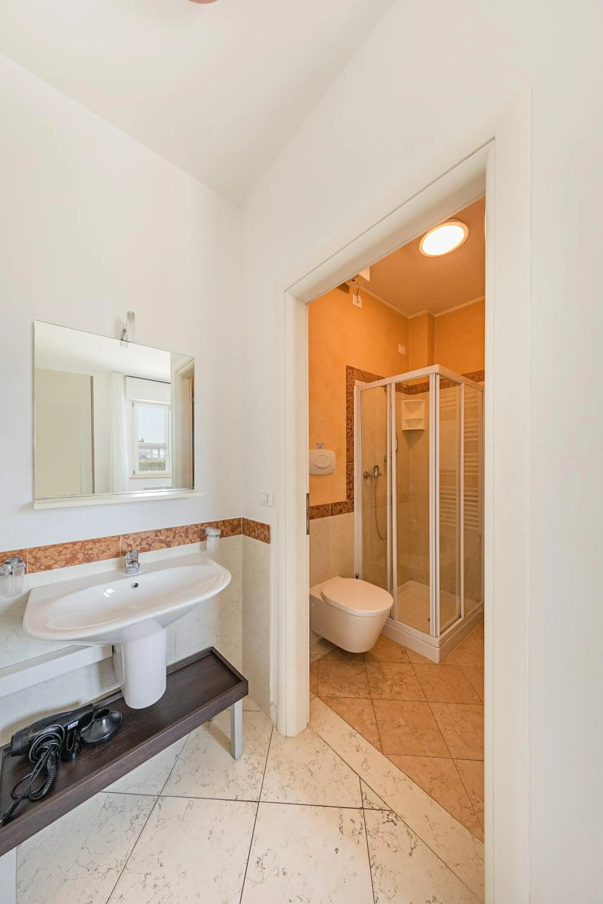 Shower in Residenza Miralago by Wonderful Italy