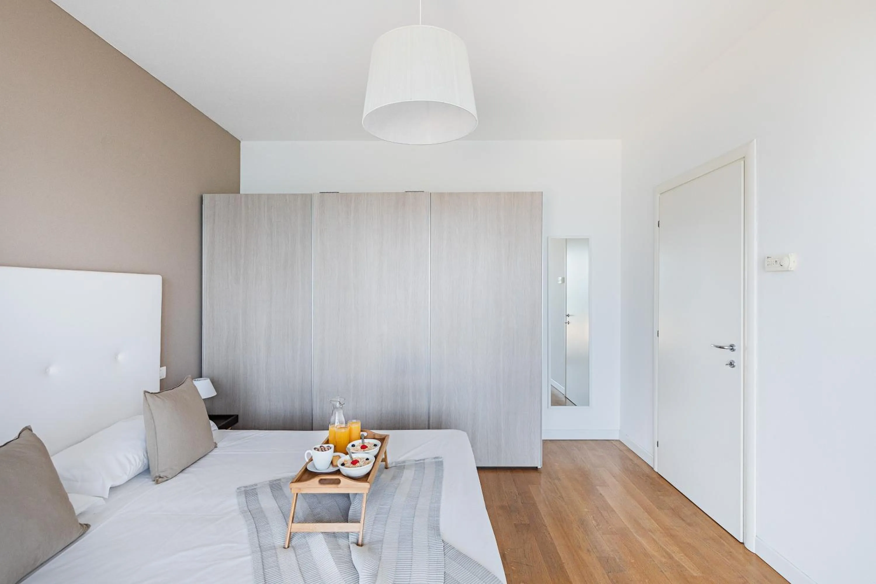 Photo of the whole room, Bed in Residenza Miralago by Wonderful Italy