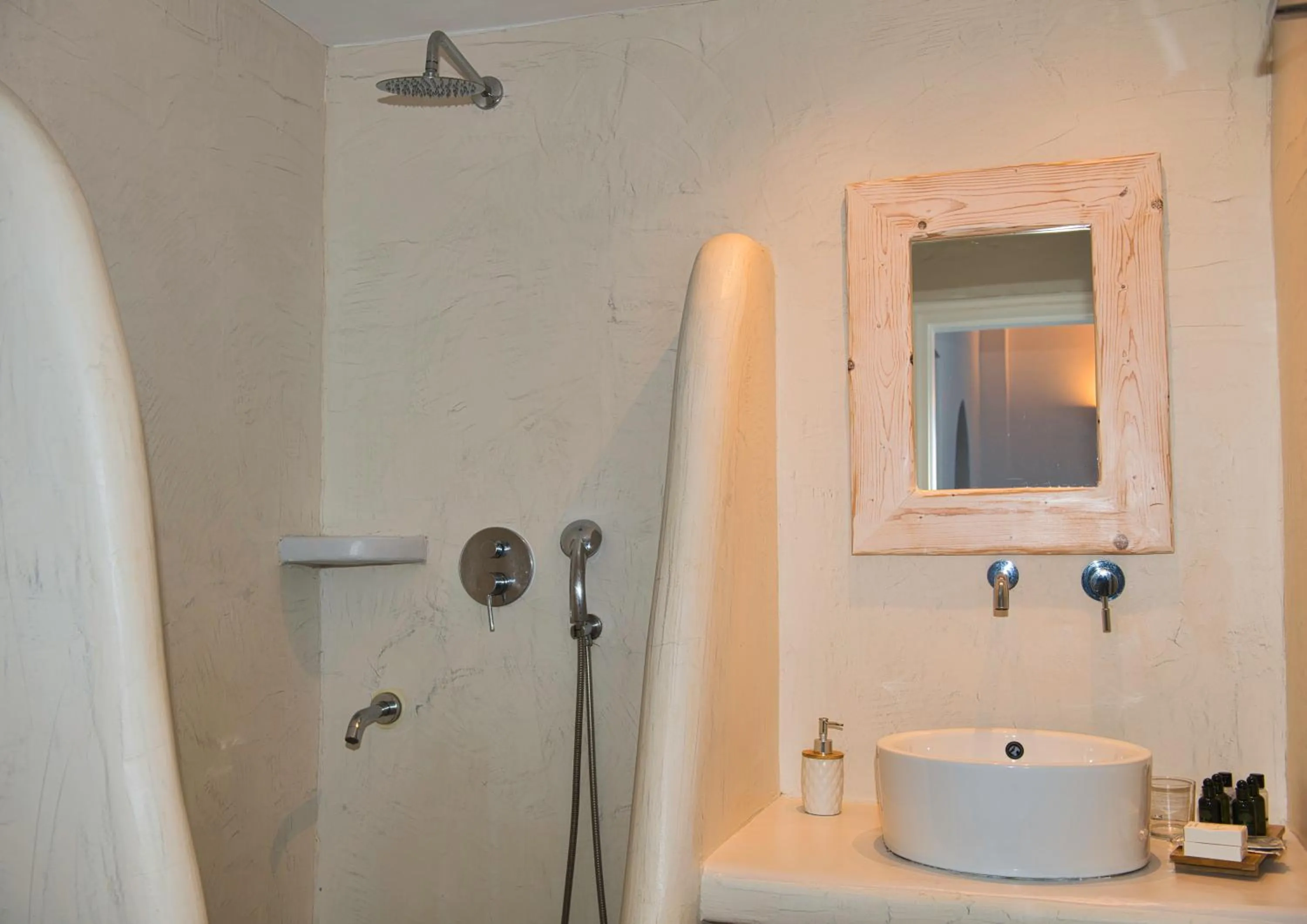 Shower in The Last Sunbeam - Adults Only