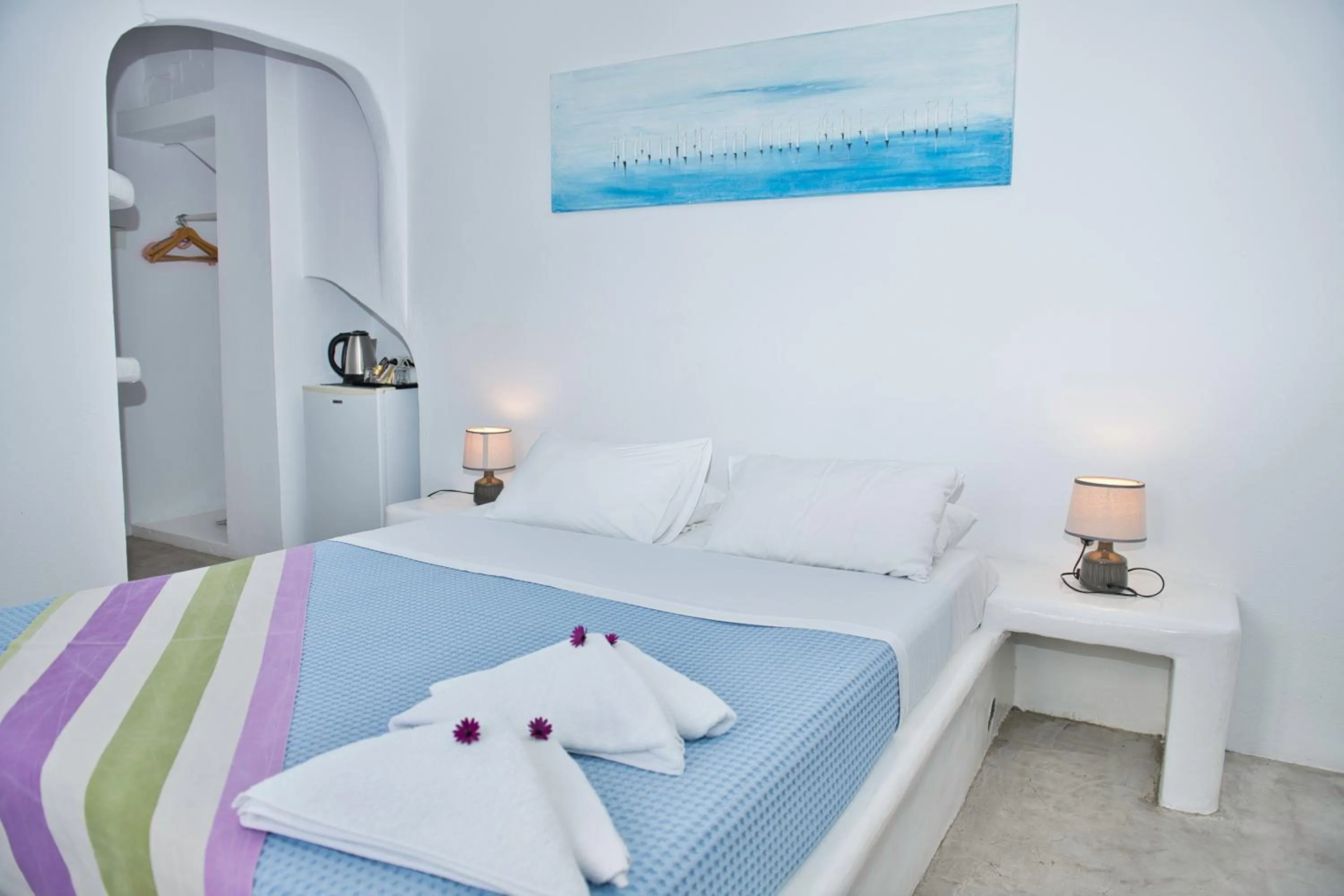 Bedroom, Bed in The Last Sunbeam - Adults Only