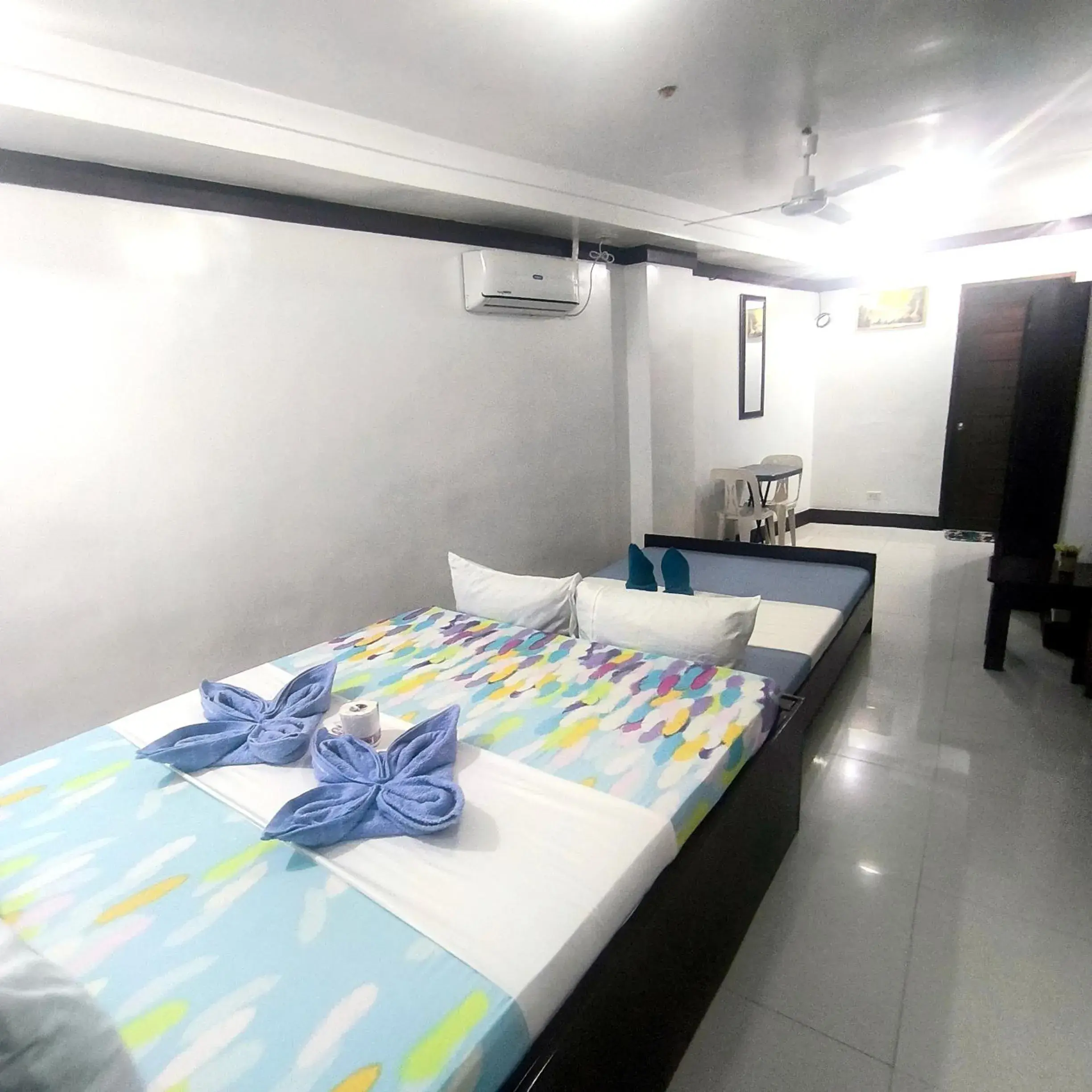 Standard Family Room in Jace's Travellers Inn El Nido near beach Standard Family Room in Jace's Travellers Inn El Nido near beach
