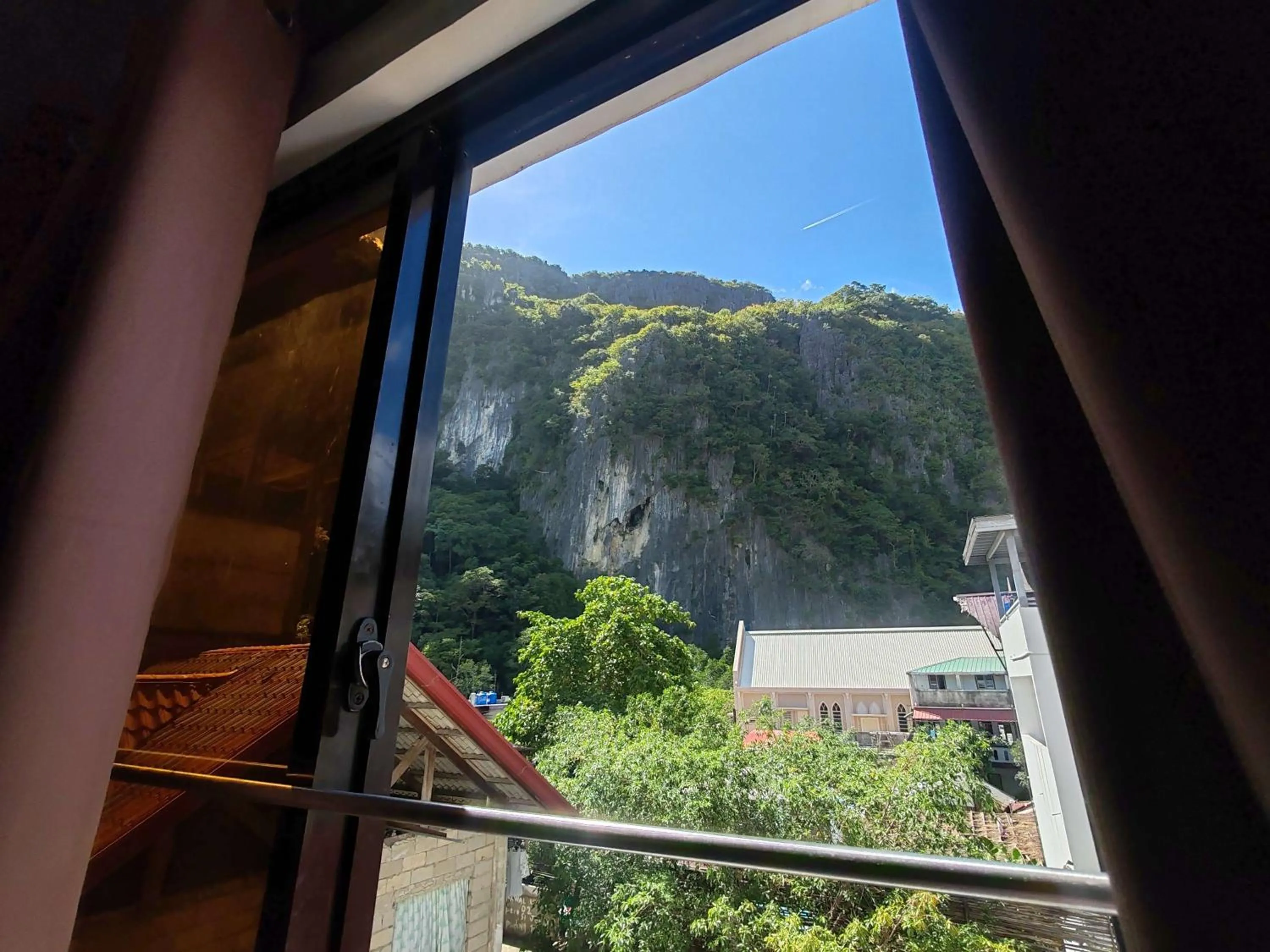 Standard Double Room in Jace's Travellers Inn El Nido near beach