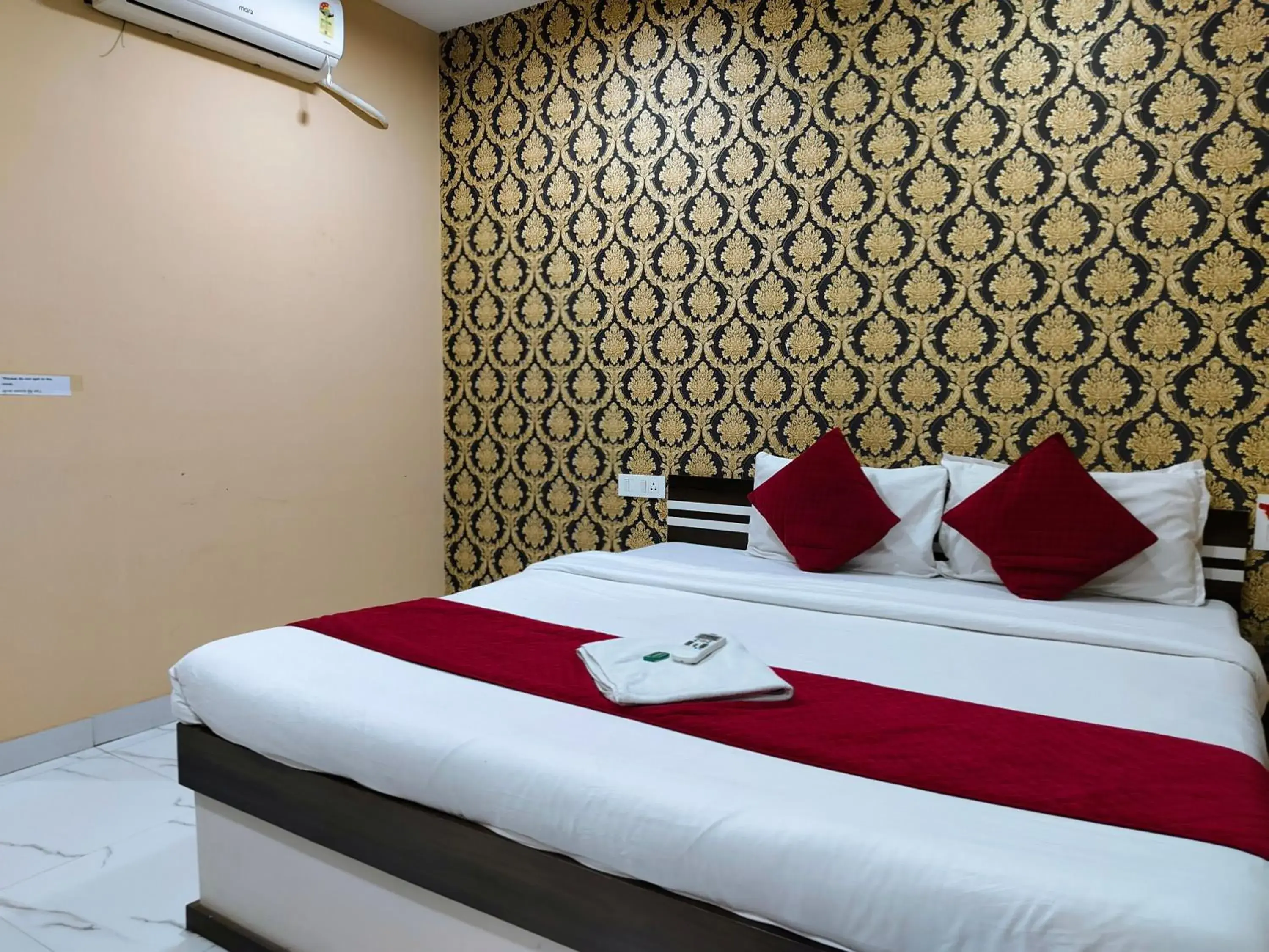 Bed in Emerald Tree Bed in Emerald Tree