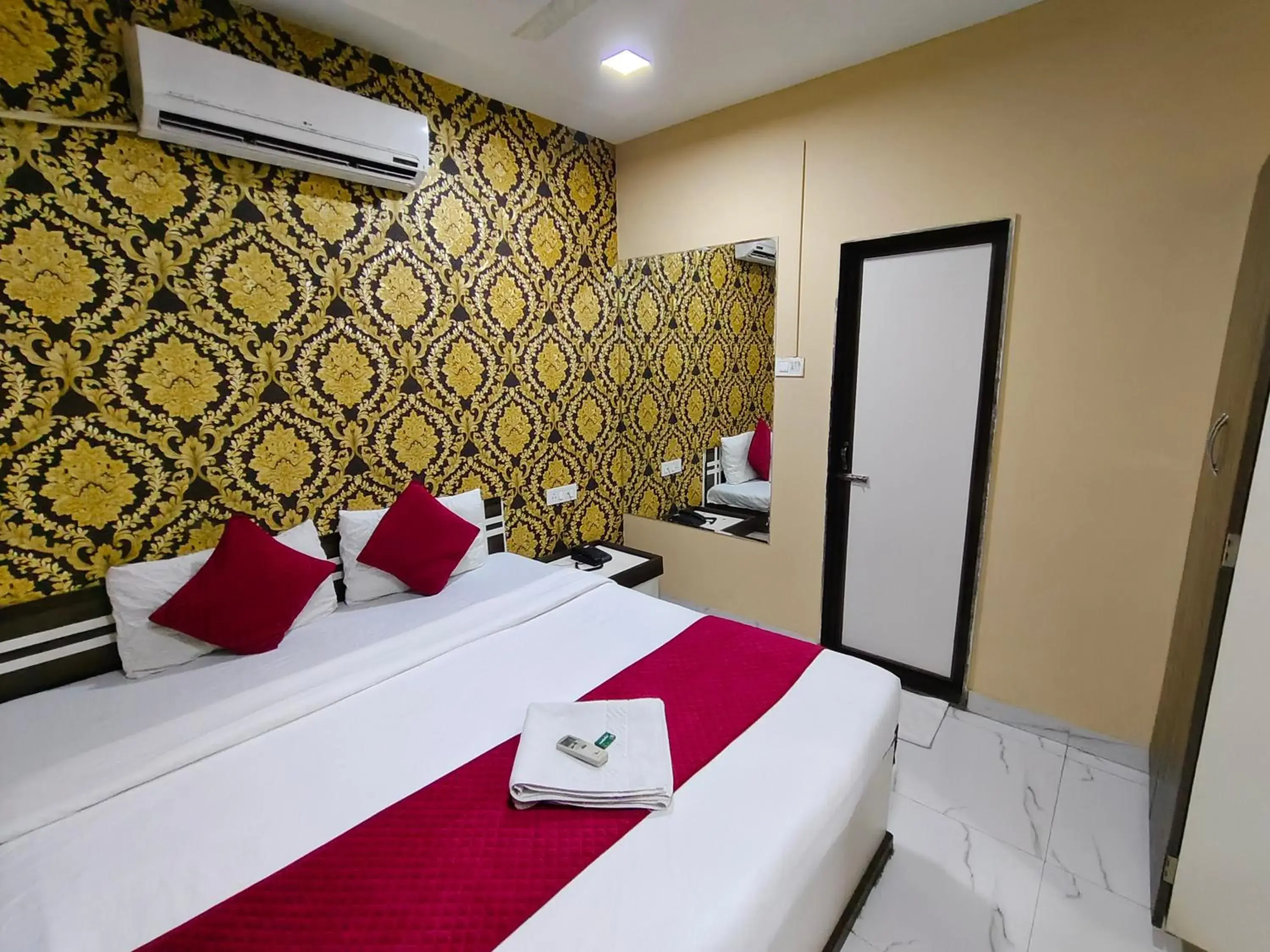 Bed in Emerald Tree Bed in Emerald Tree