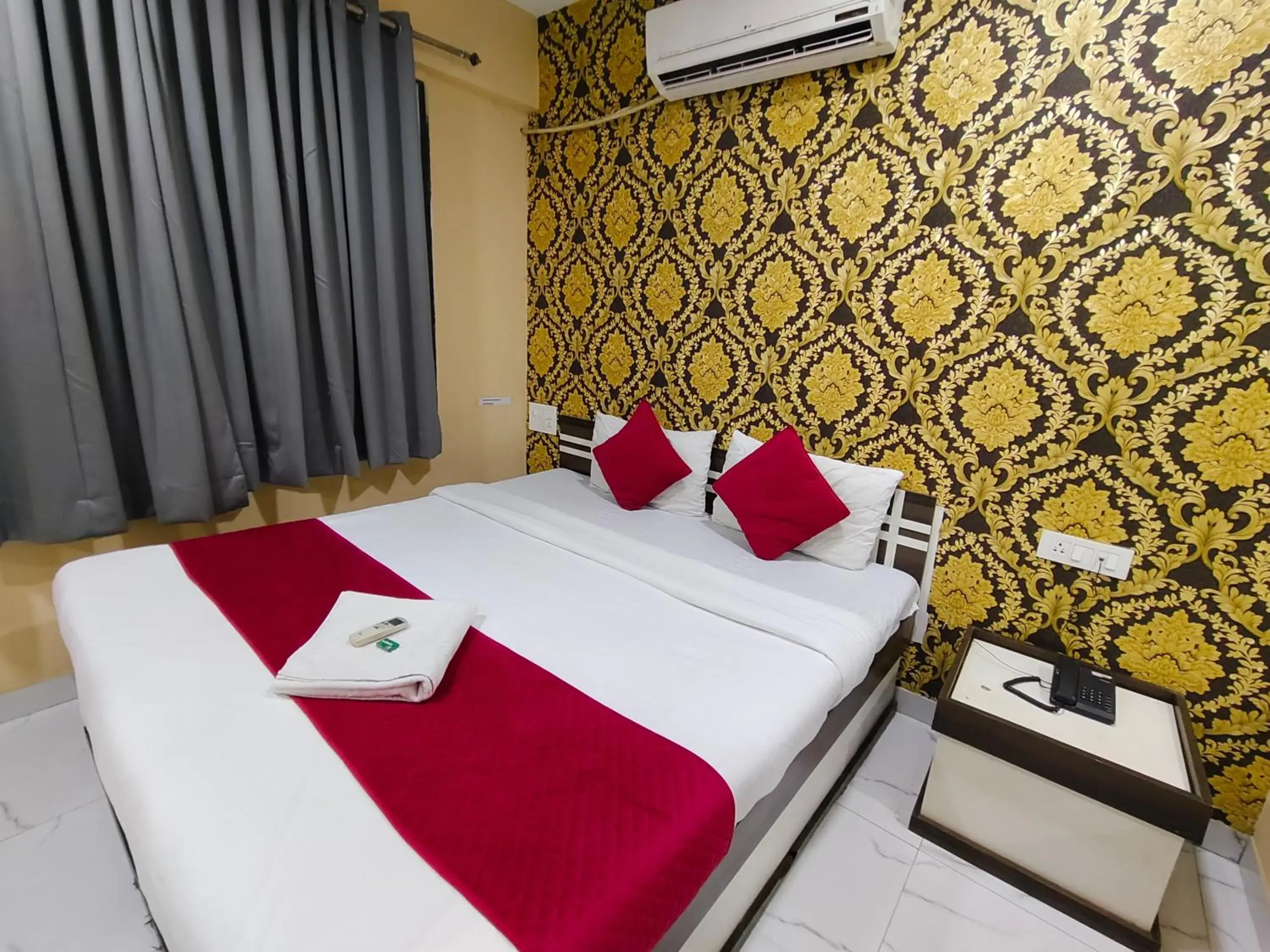 Bed in Emerald Tree Bed in Emerald Tree