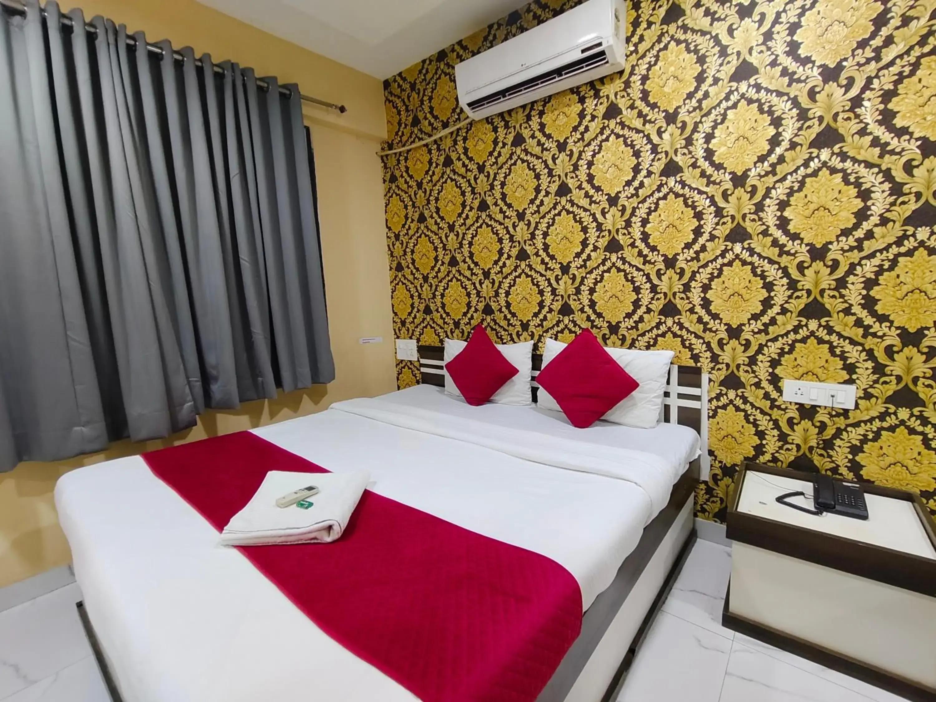 Bed in Emerald Tree Bed in Emerald Tree