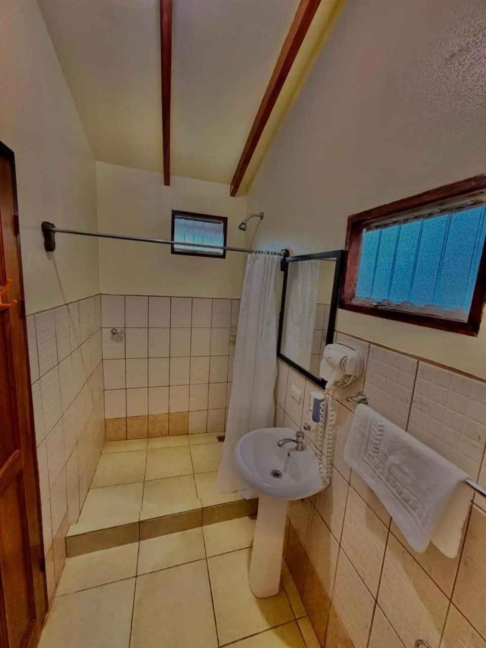 Loma Real Hot Springs Bed & Breakfast