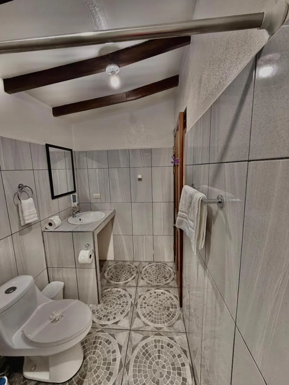 Loma Real Hot Springs Bed & Breakfast