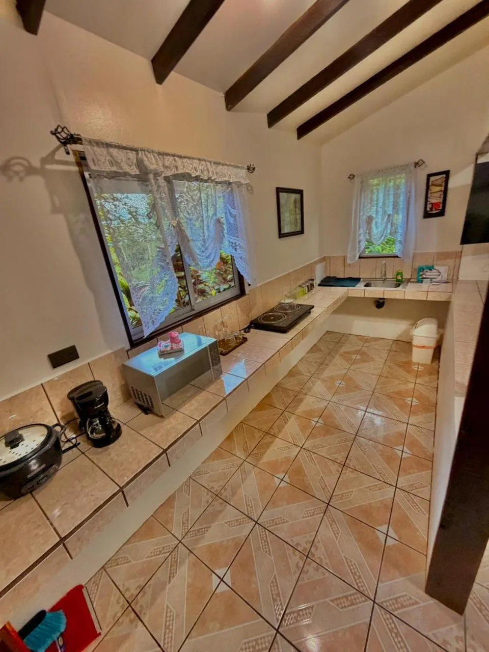 Loma Real Hot Springs Bed & Breakfast