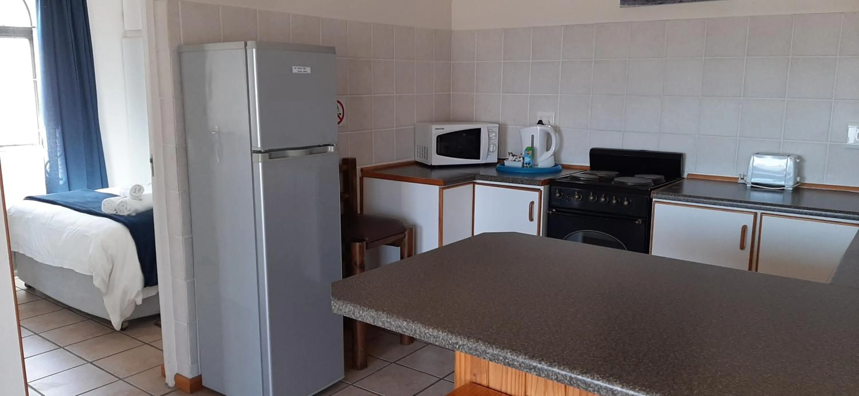 Kitchen or kitchenette in Oom Piet Accommodation