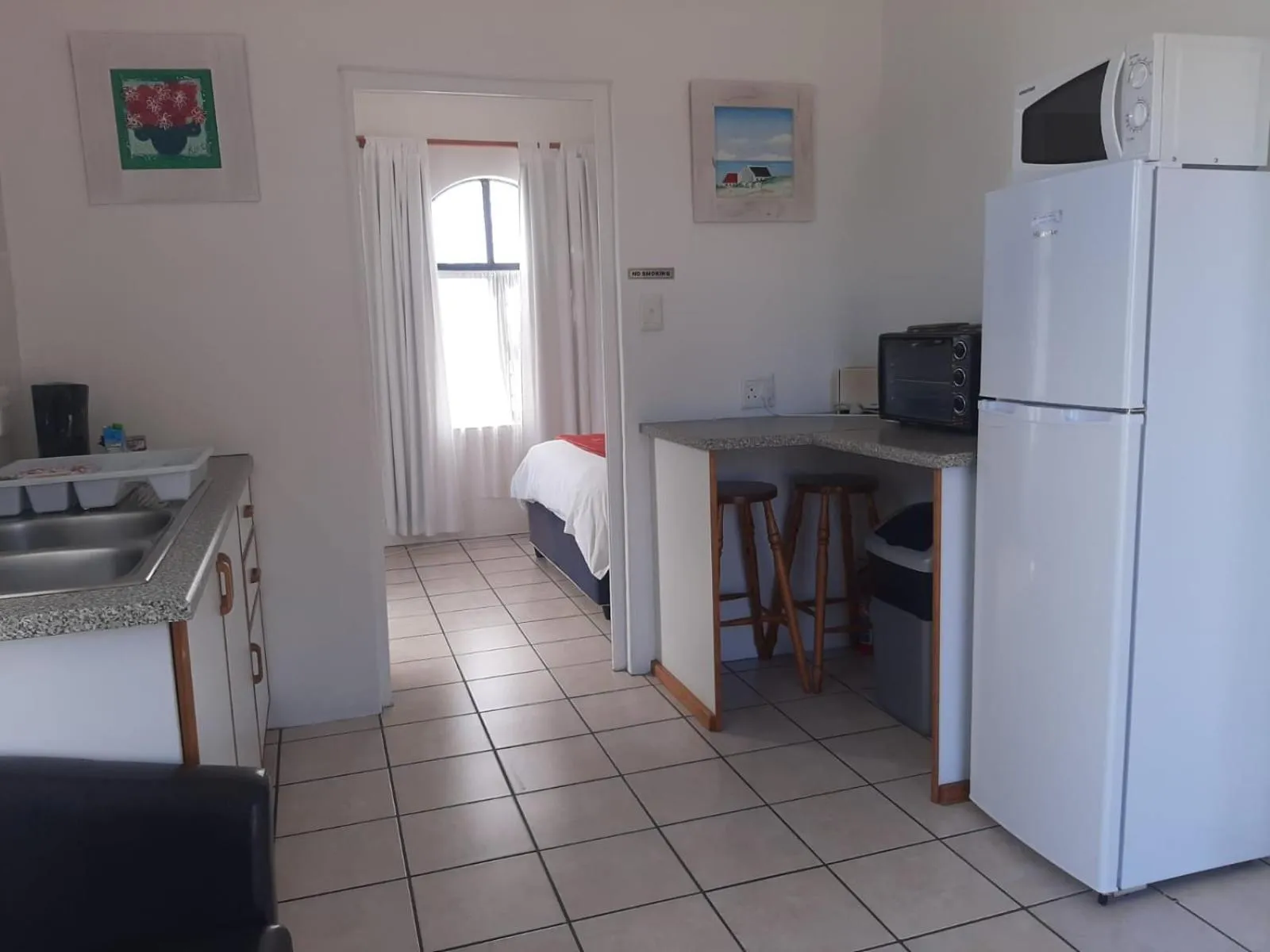 Kitchen or kitchenette in Oom Piet Accommodation