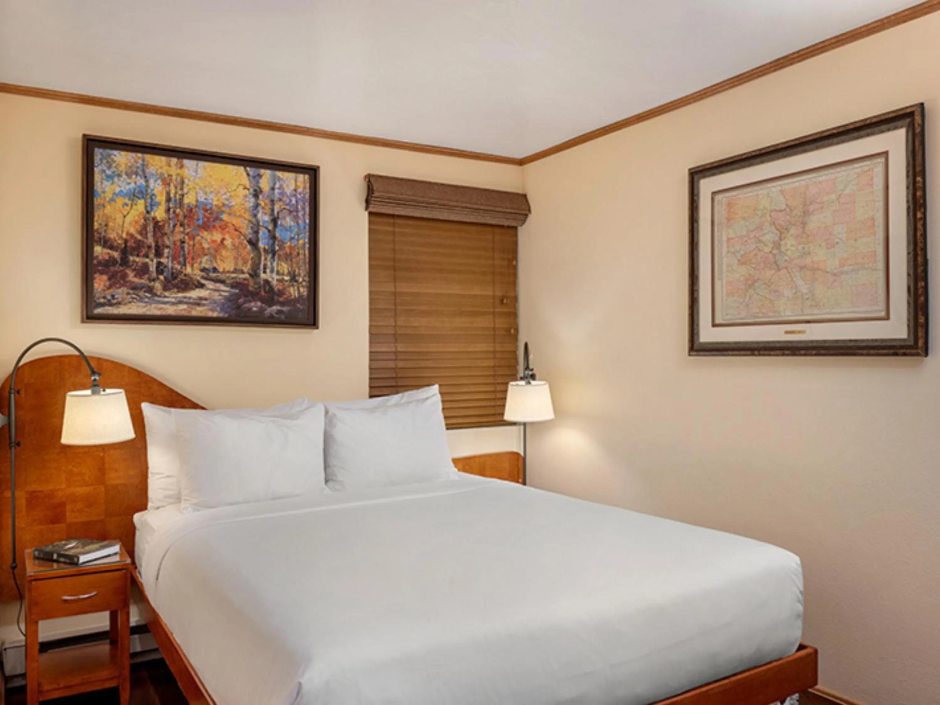 Bedroom, Bed in The Landmark