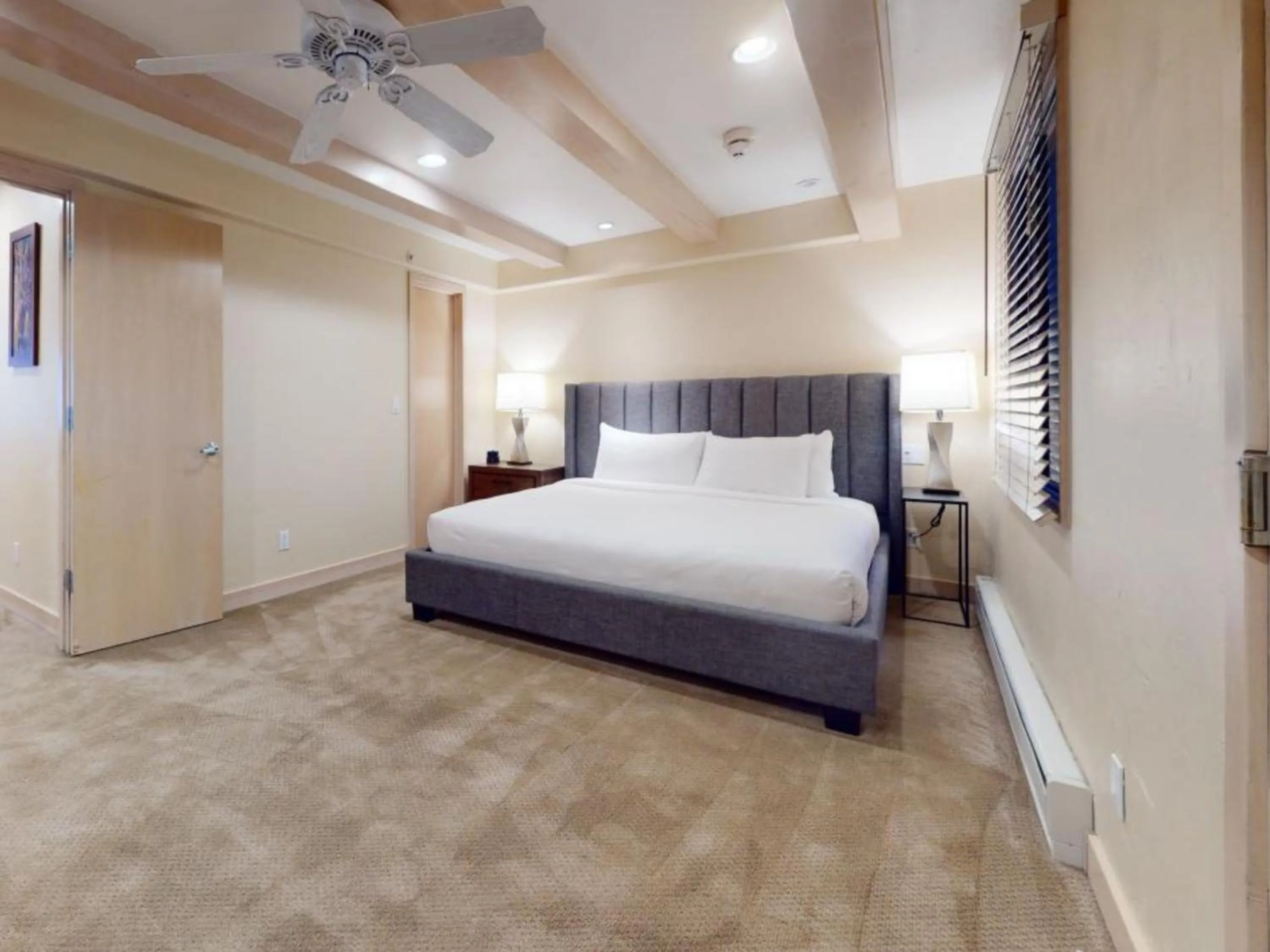 Bedroom, Bed in The Landmark