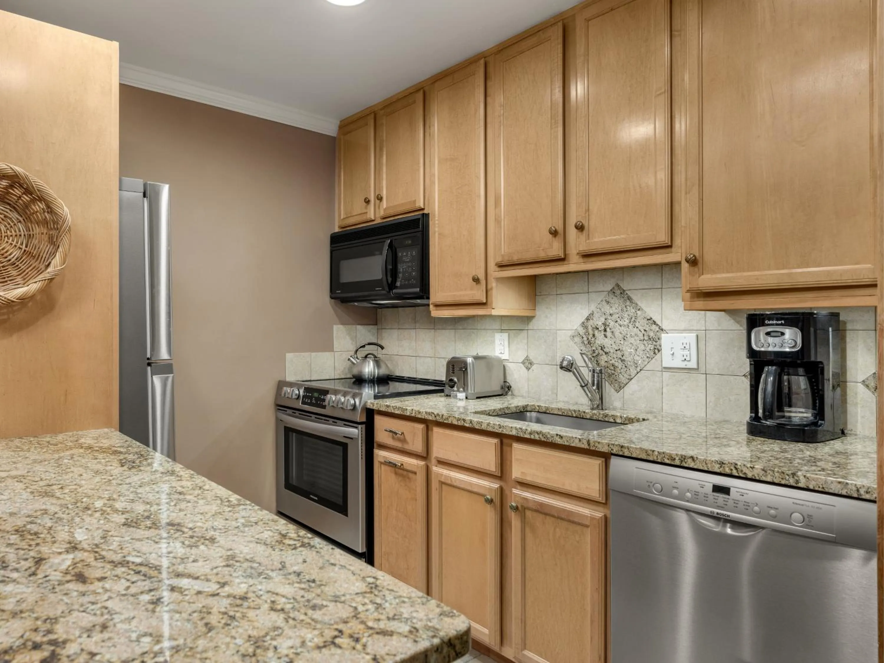 Kitchen or kitchenette in The Landmark