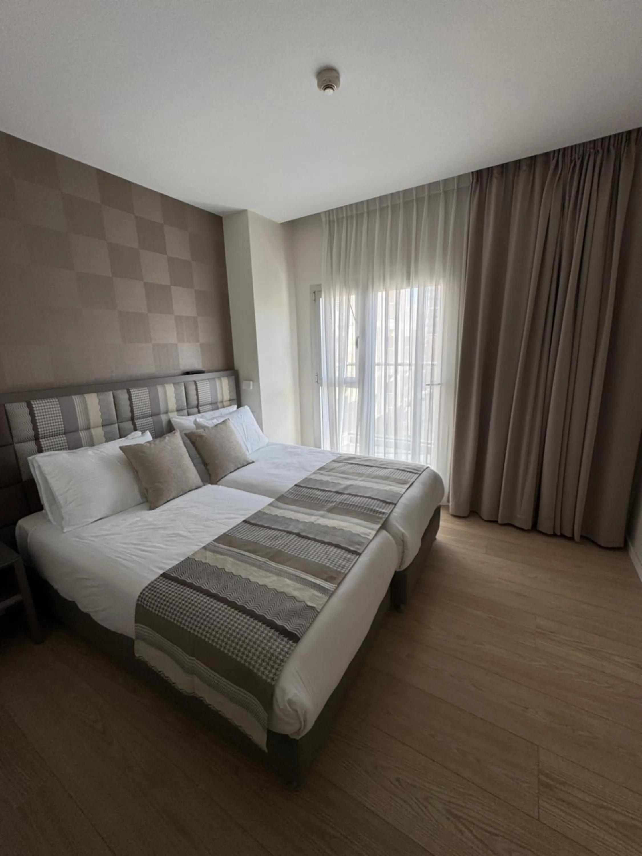 Bed in Abratel Sea View