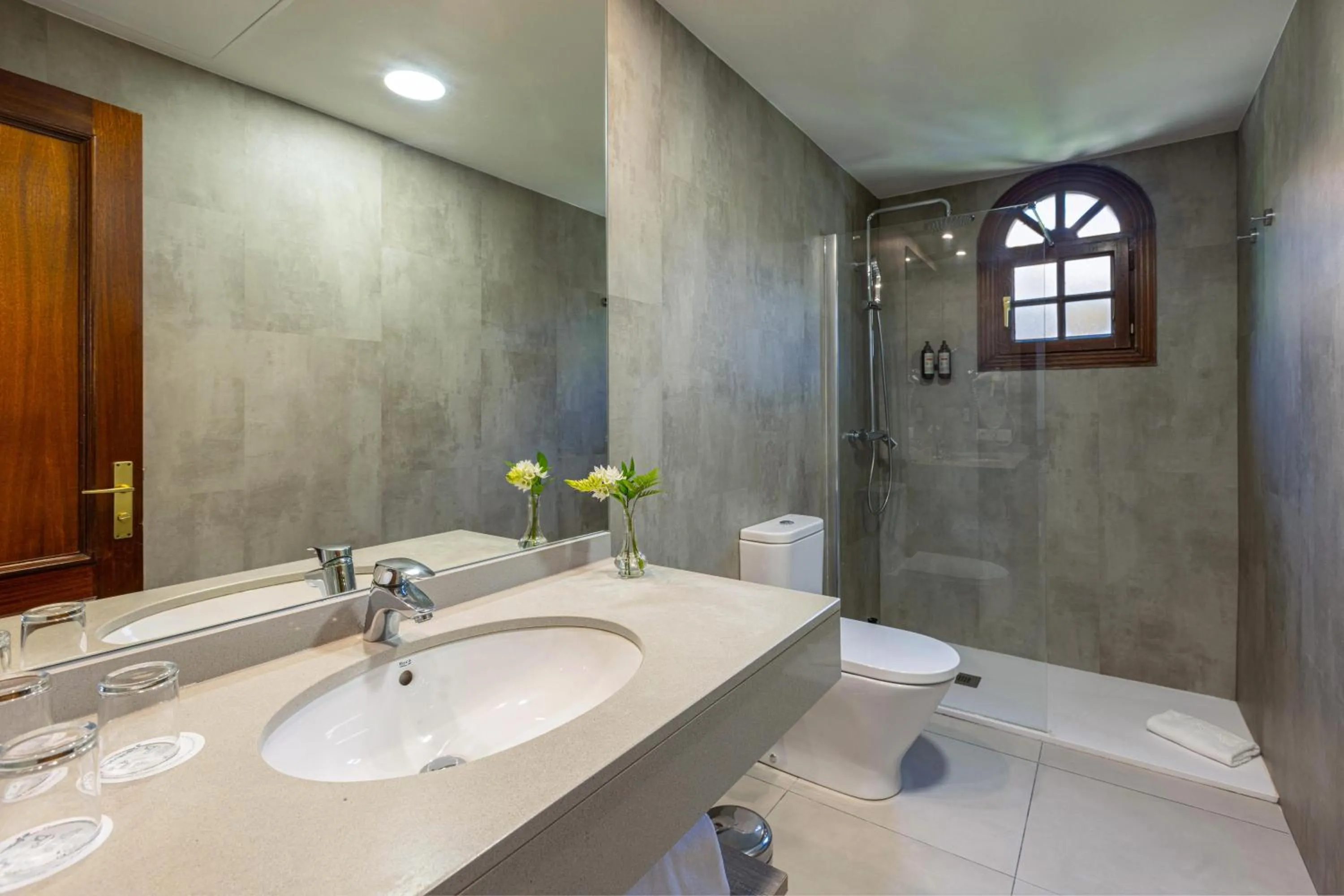 Bathroom in Maspalomas Resort by Dunas