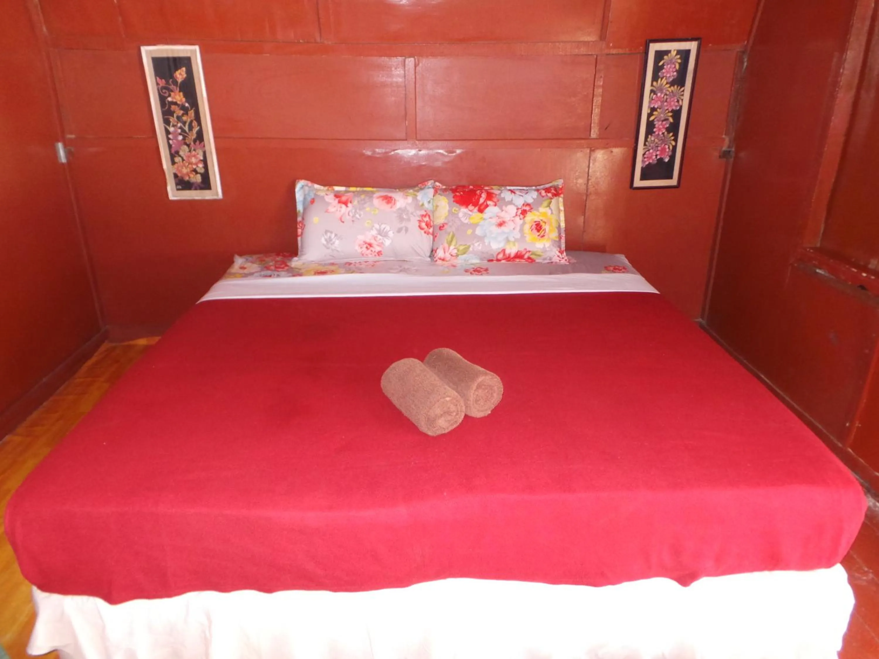bunk bed, Bed in Senja Bay Resort