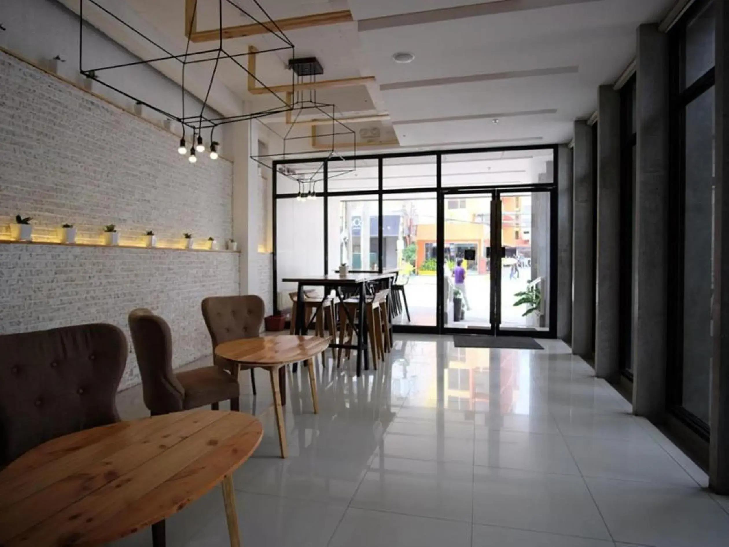 Lobby or reception in Cuarto Hotels Cebu Lobby or reception in Cuarto Hotels Cebu